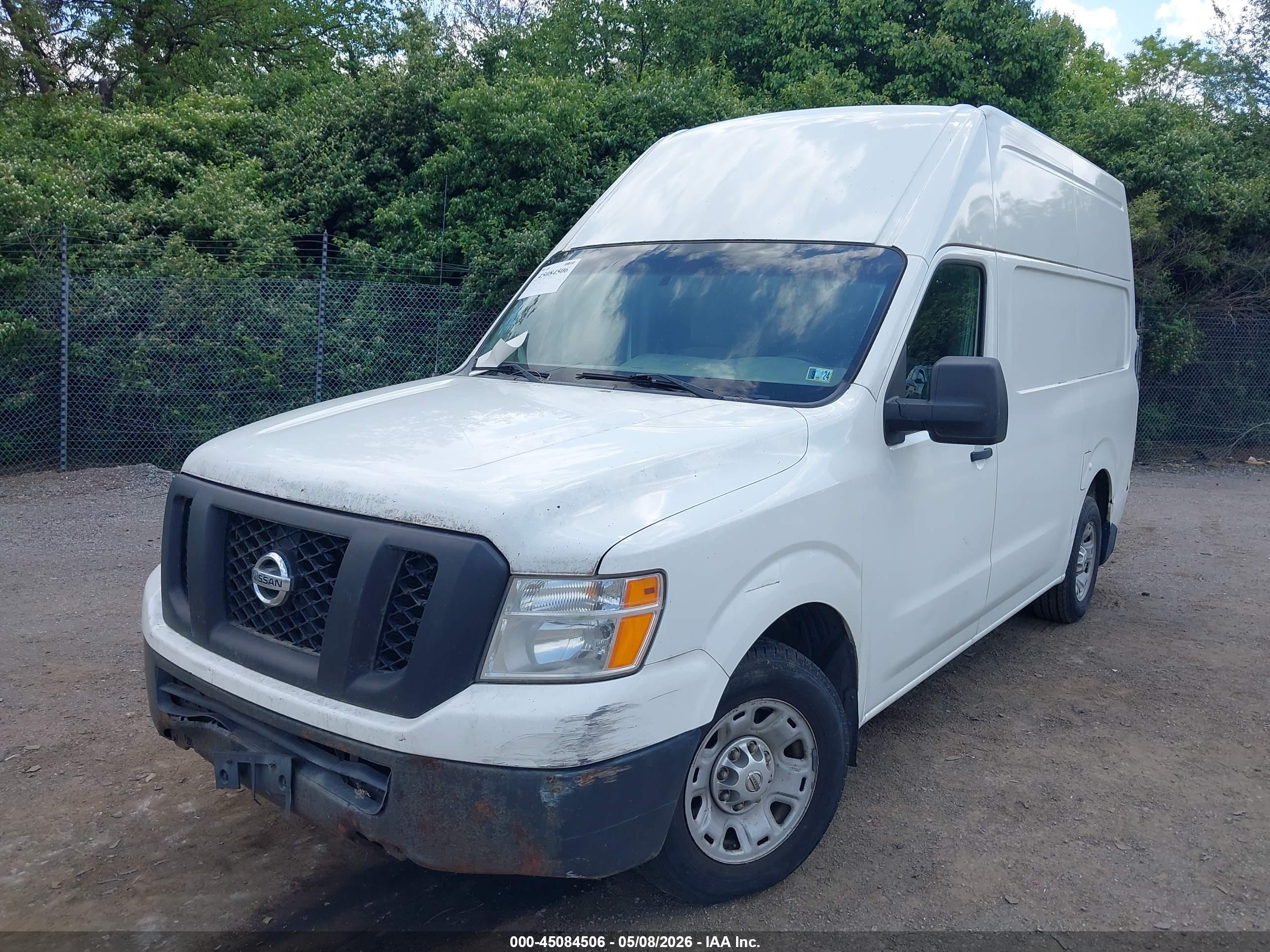 NISSAN NV image 2