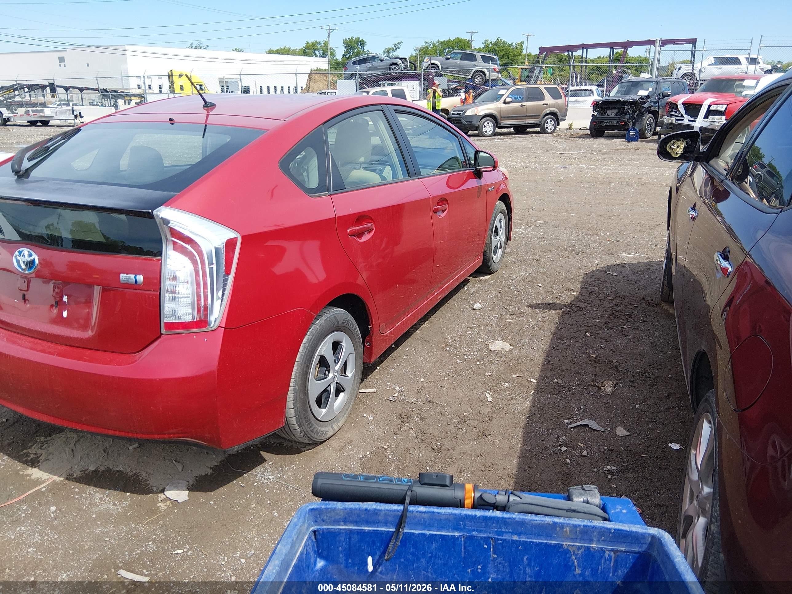 TOYOTA PRIUS image 4