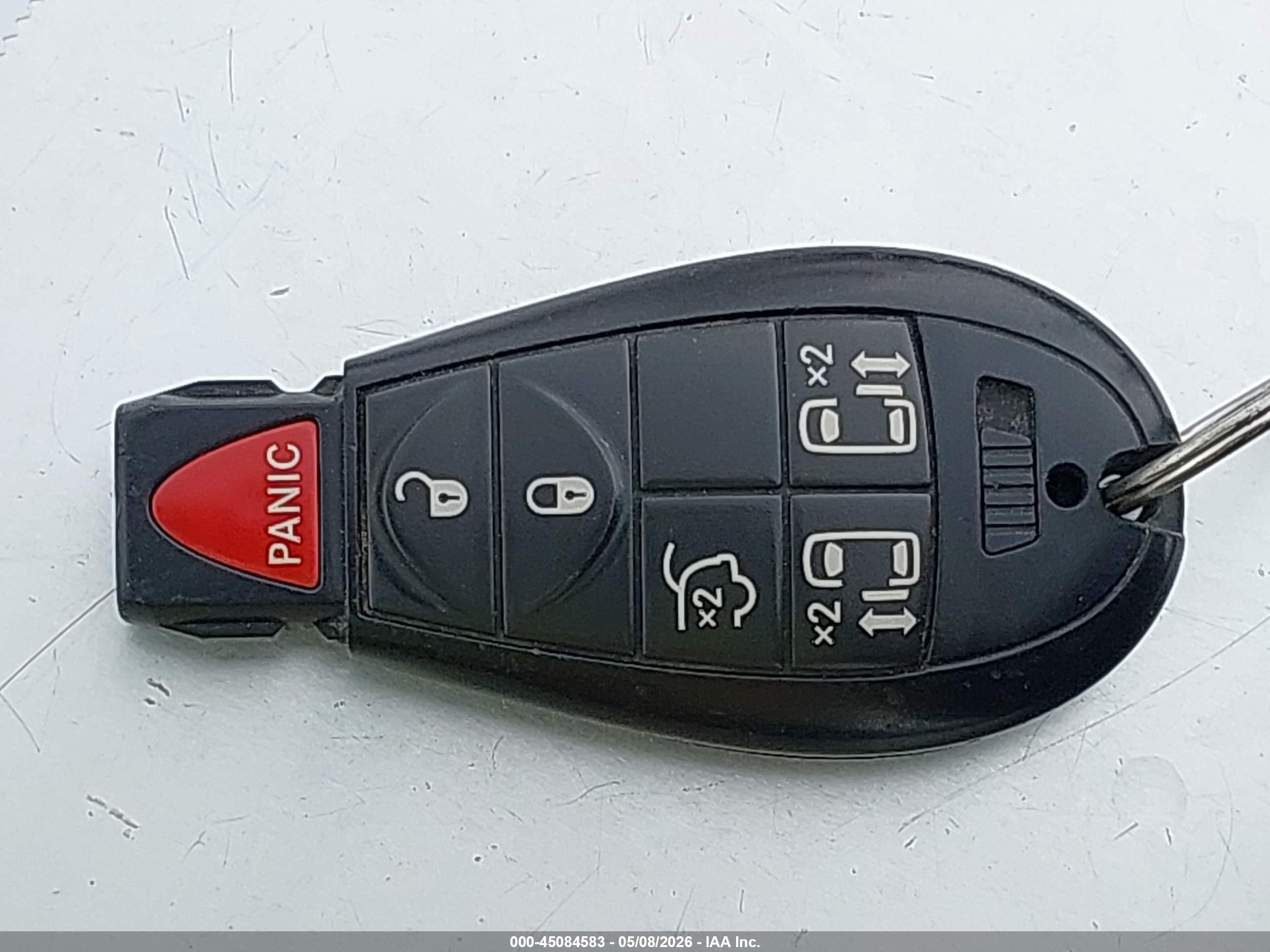CHRYSLER TOWN image 11