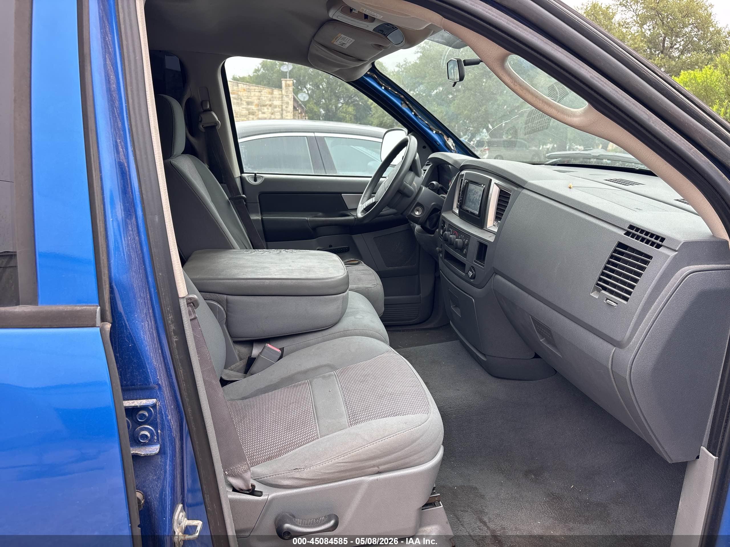 DODGE RAM image 5