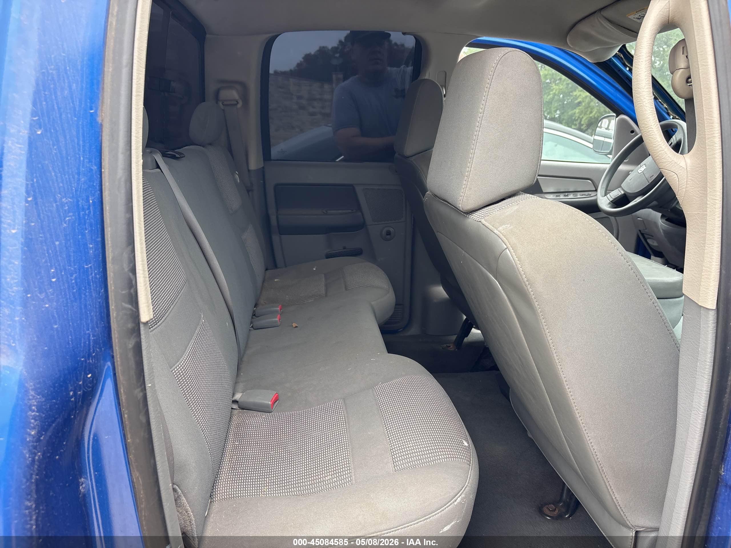 DODGE RAM image 8