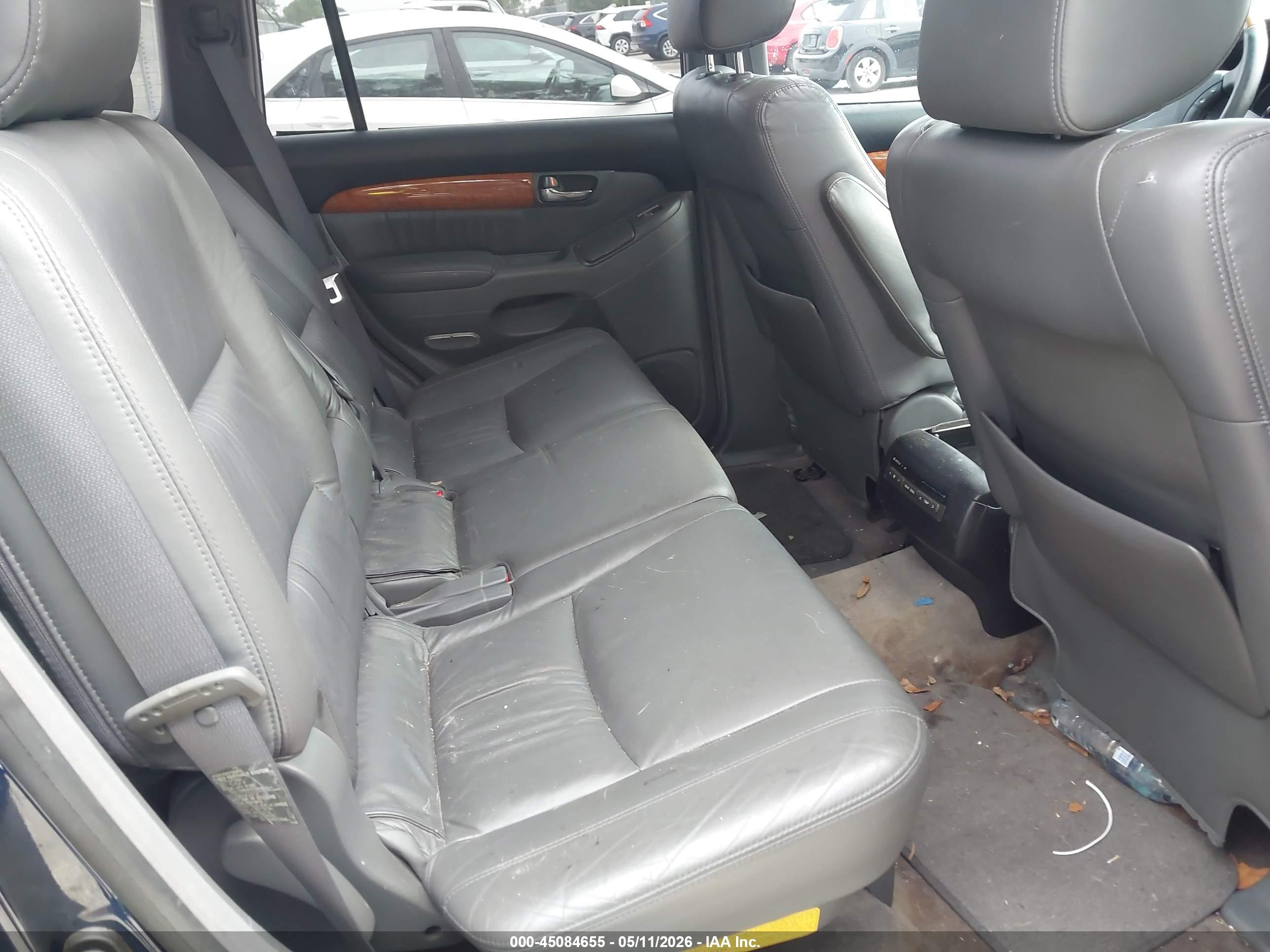 LEXUS GX image 8