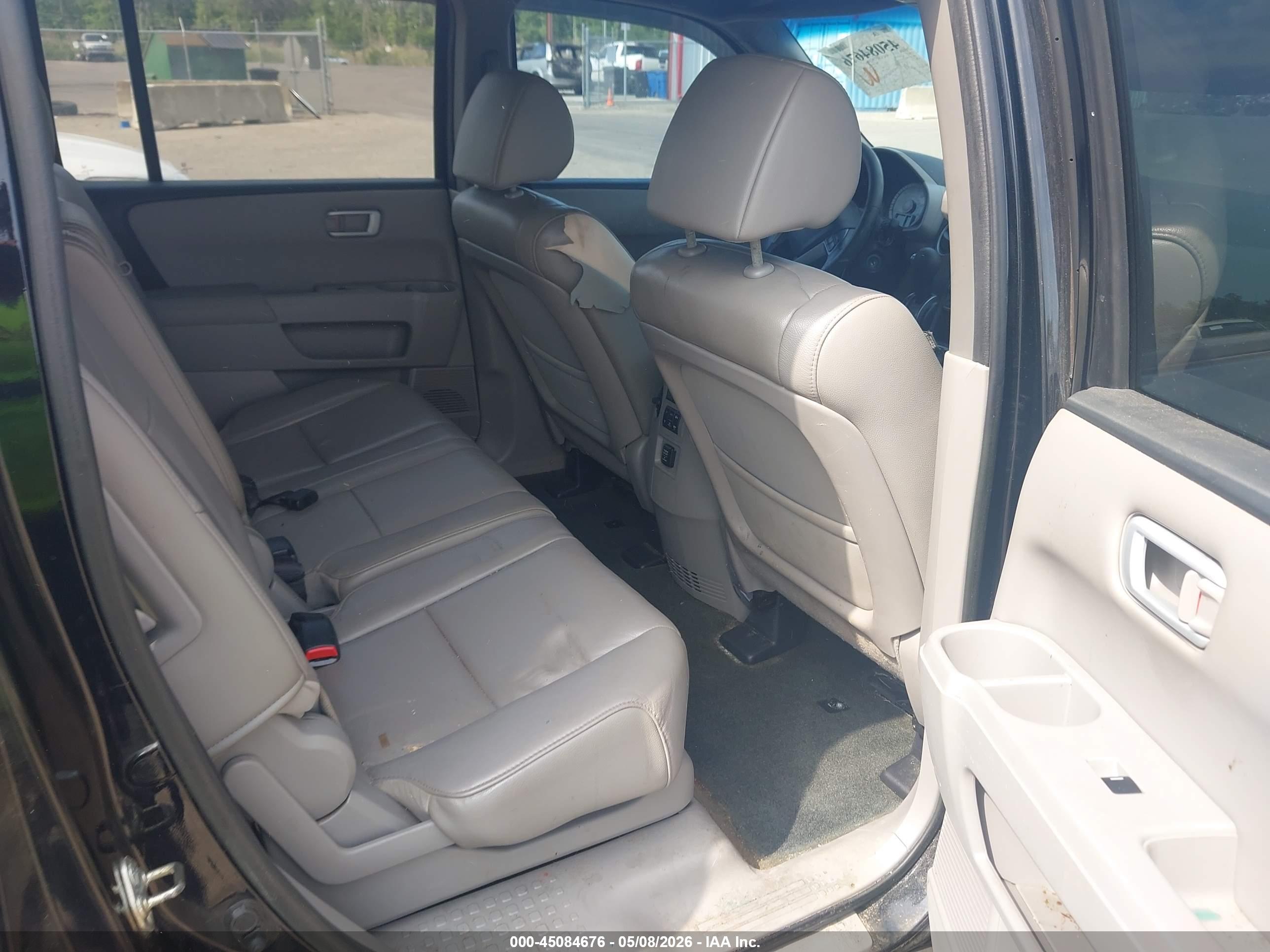 HONDA PILOT image 8