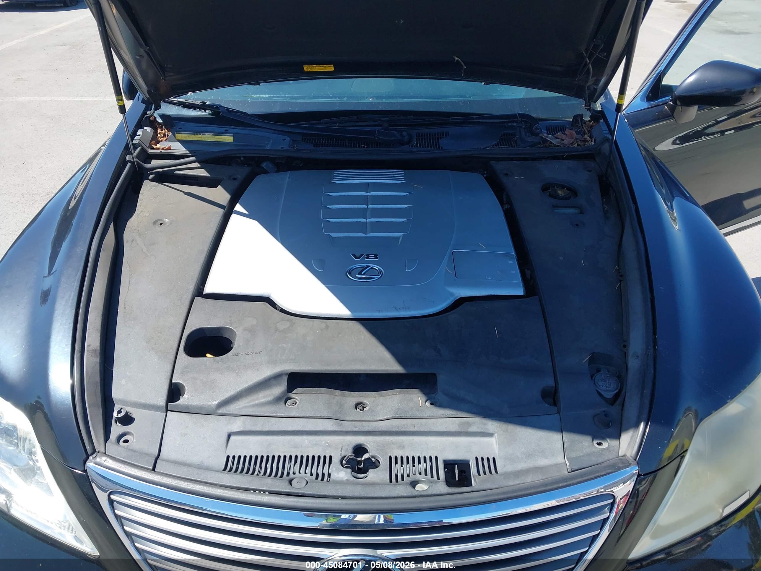 LEXUS LS image 10
