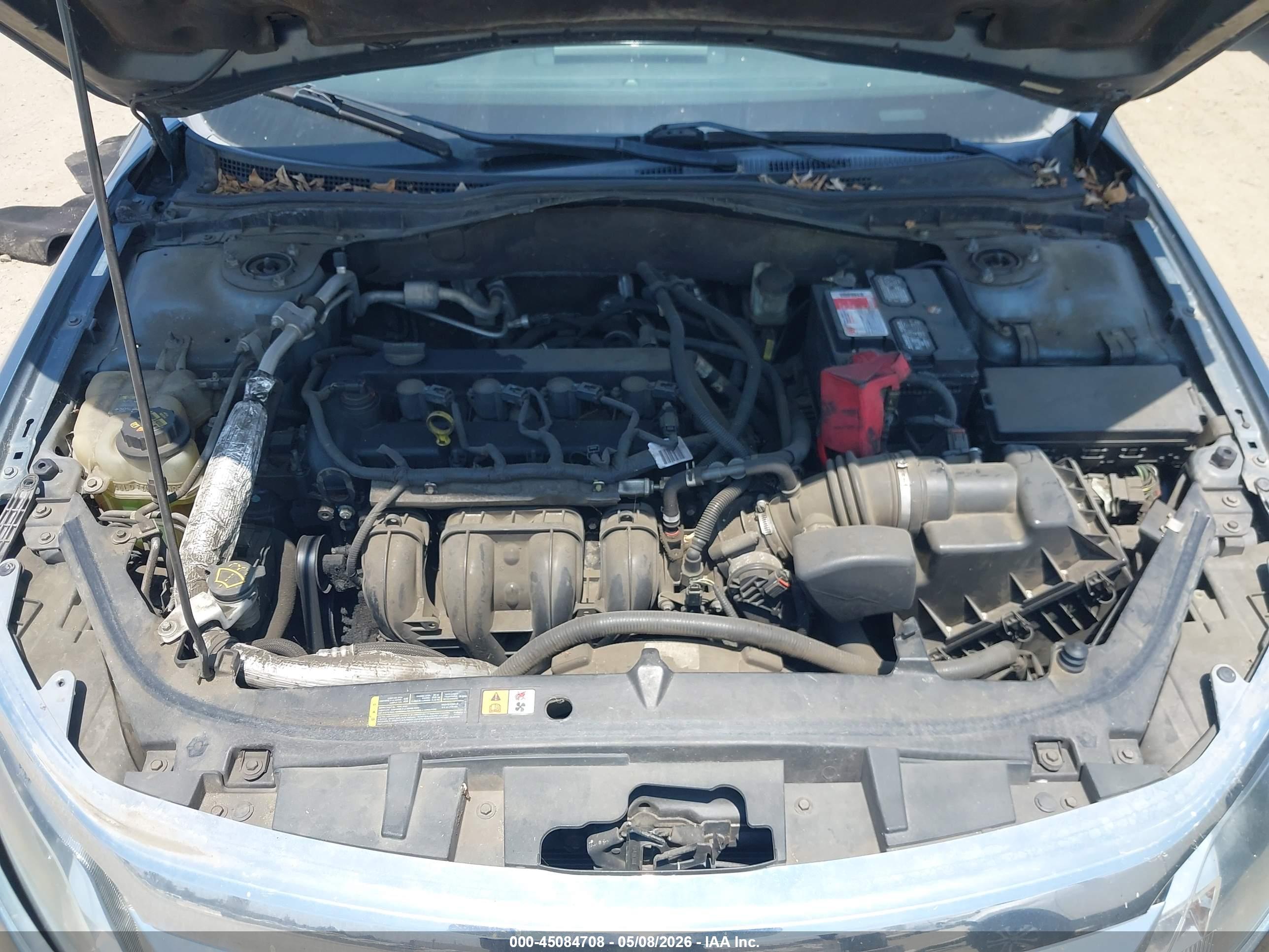 FORD FUSION image 10