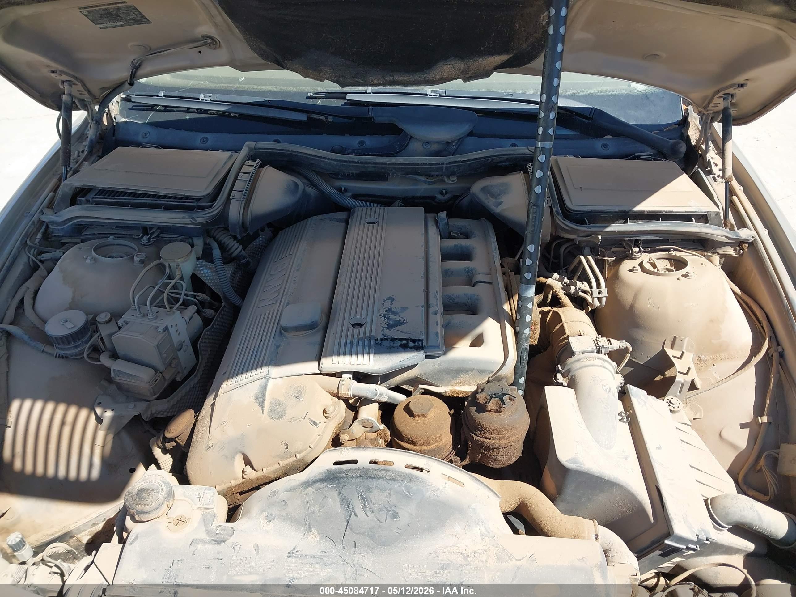 BMW 528IA image 10