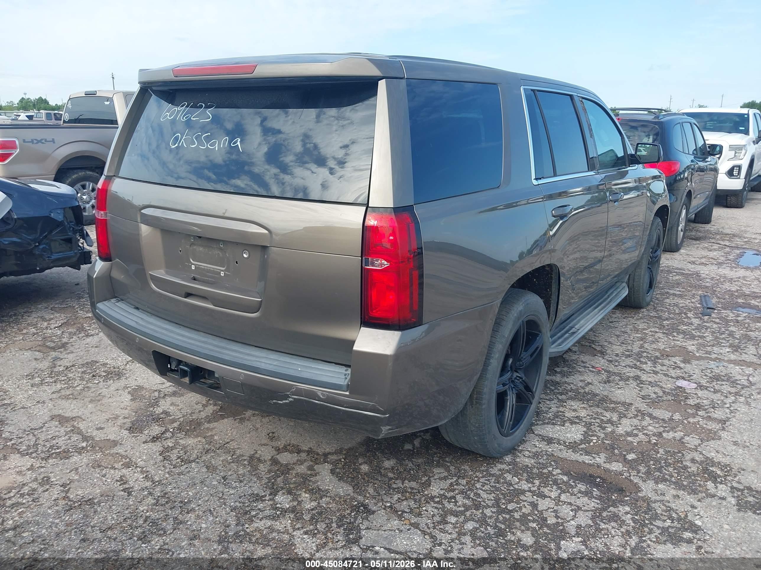 CHEVROLET TAHOE image 4