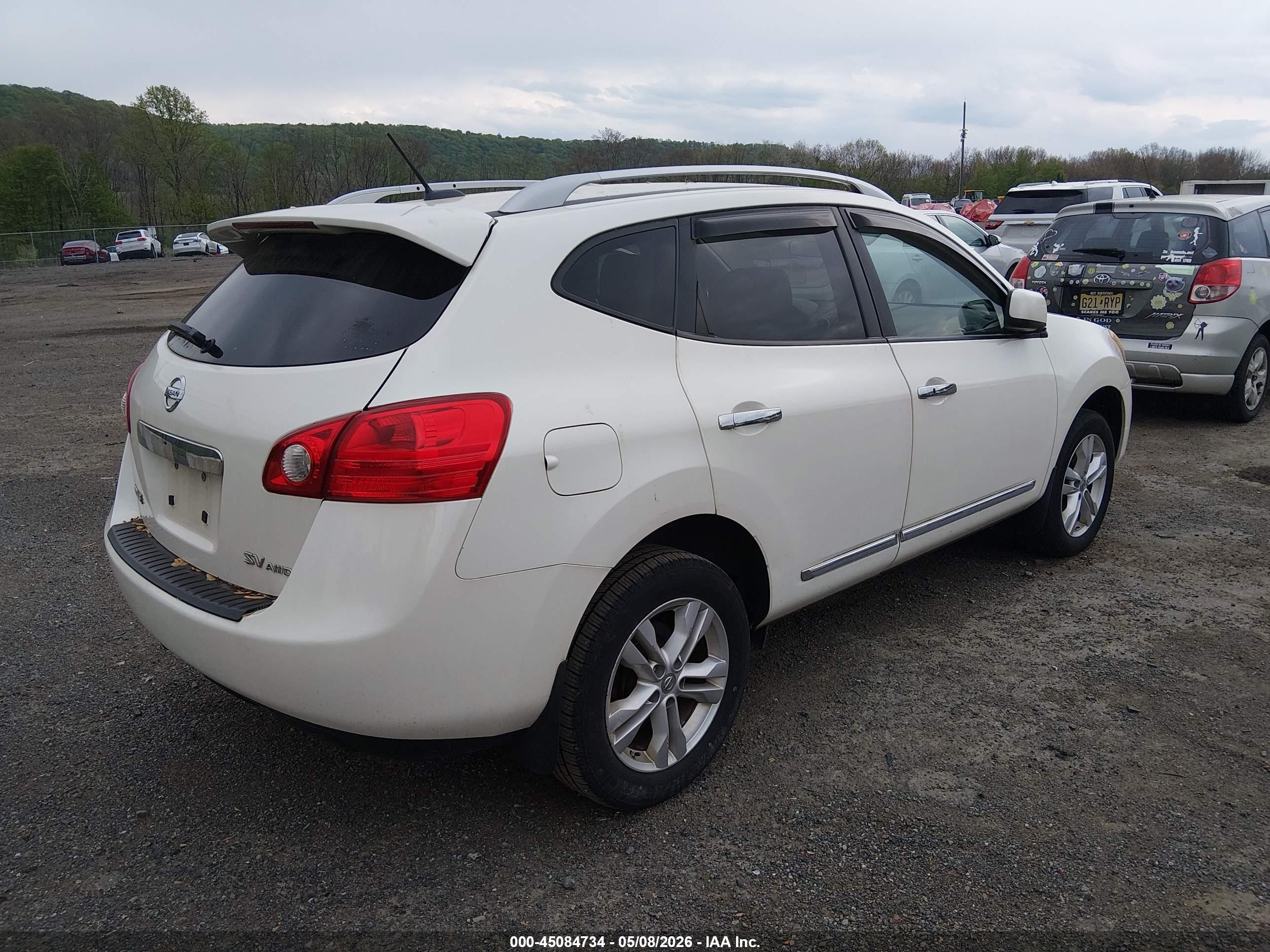 NISSAN ROGUE image 4