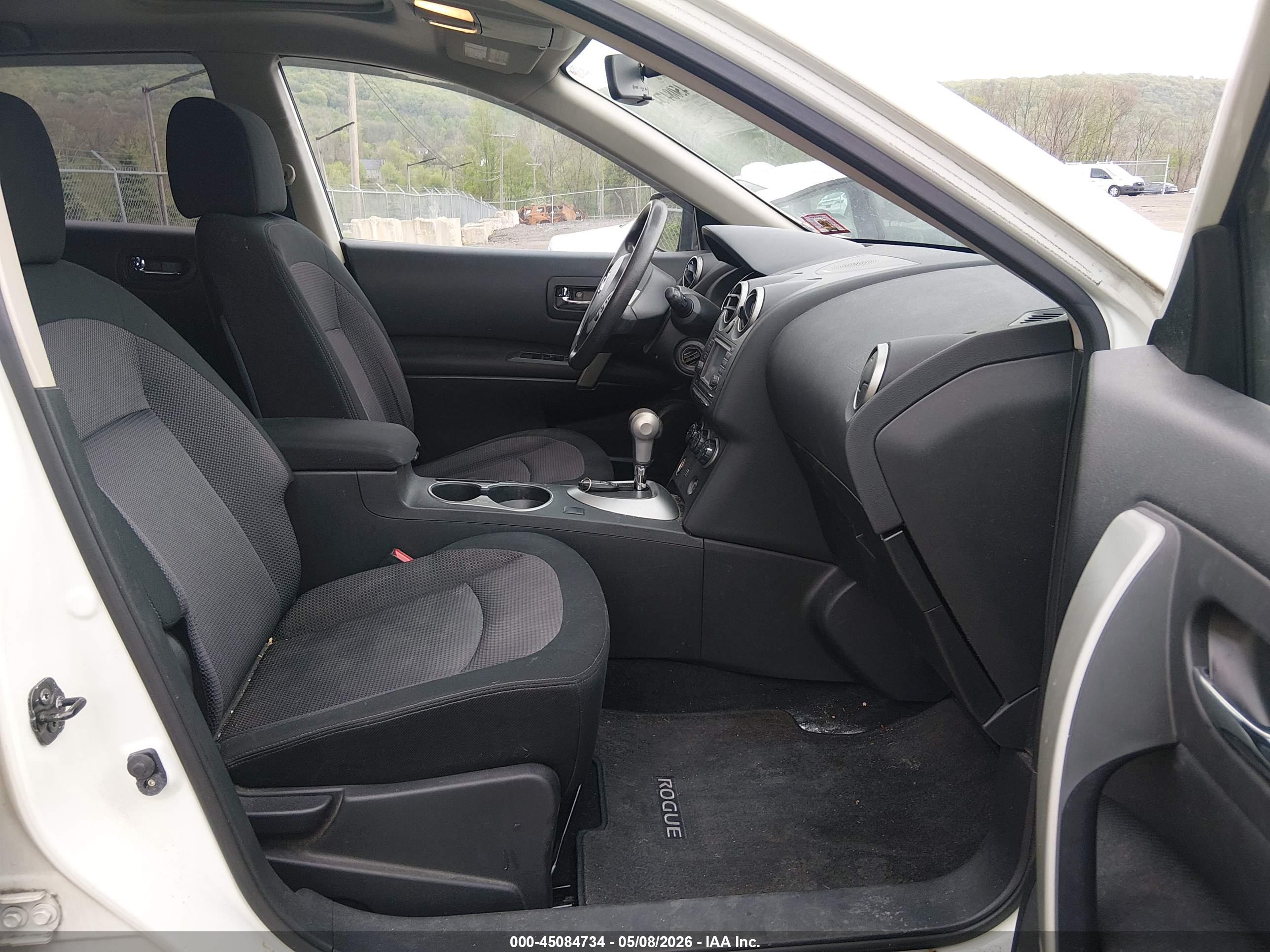 NISSAN ROGUE image 5