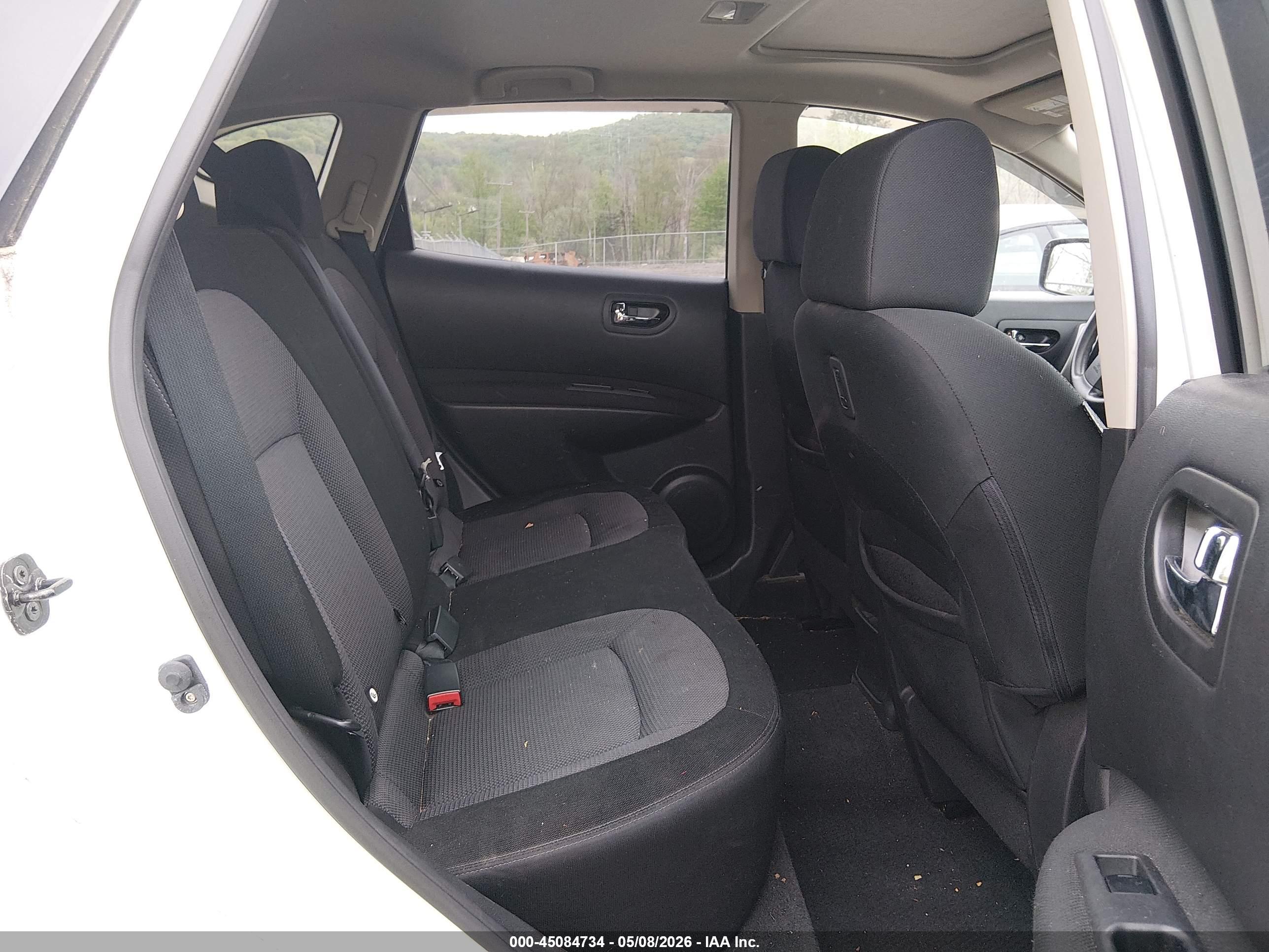 NISSAN ROGUE image 8