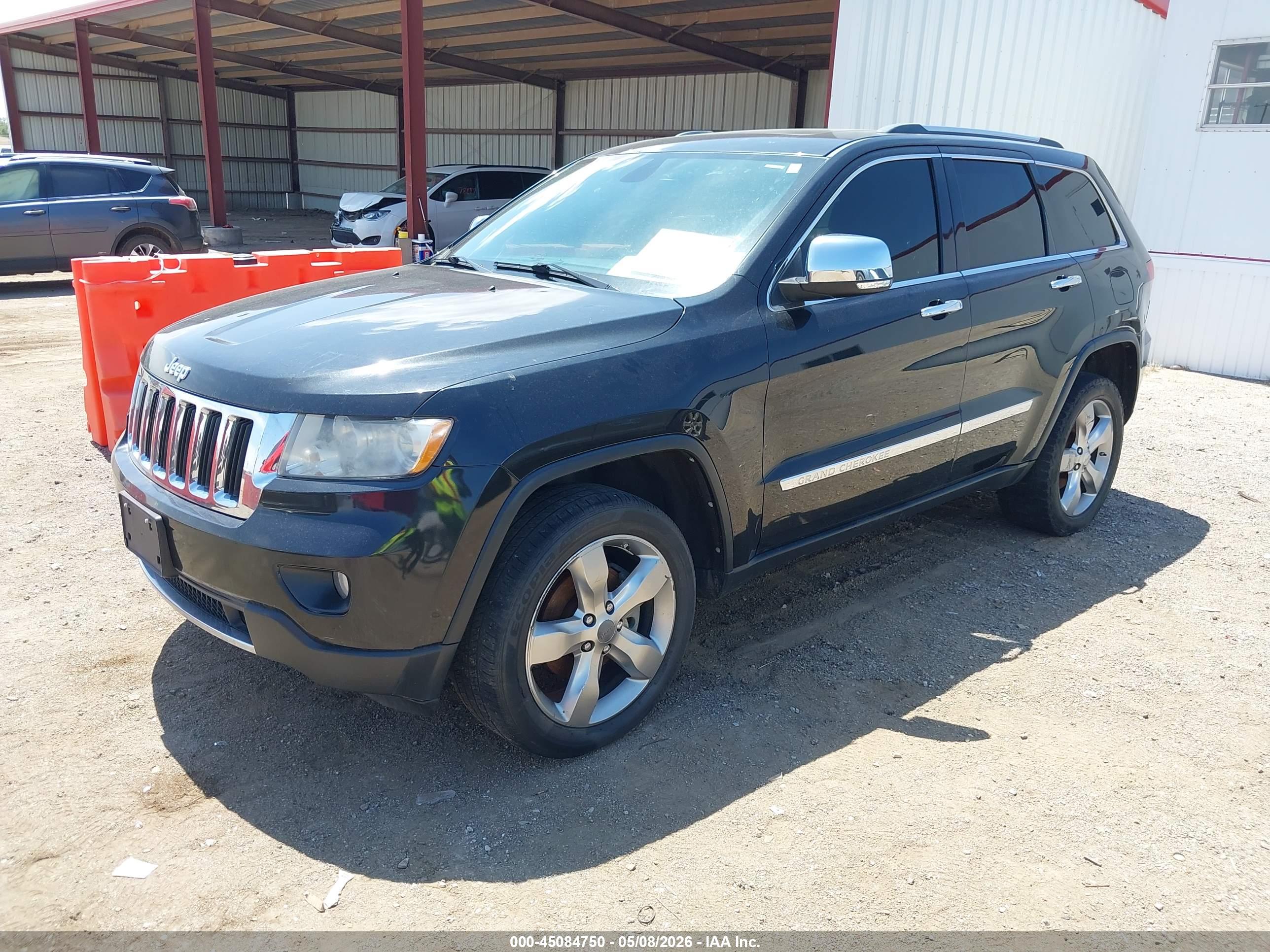 JEEP GRAND image 2