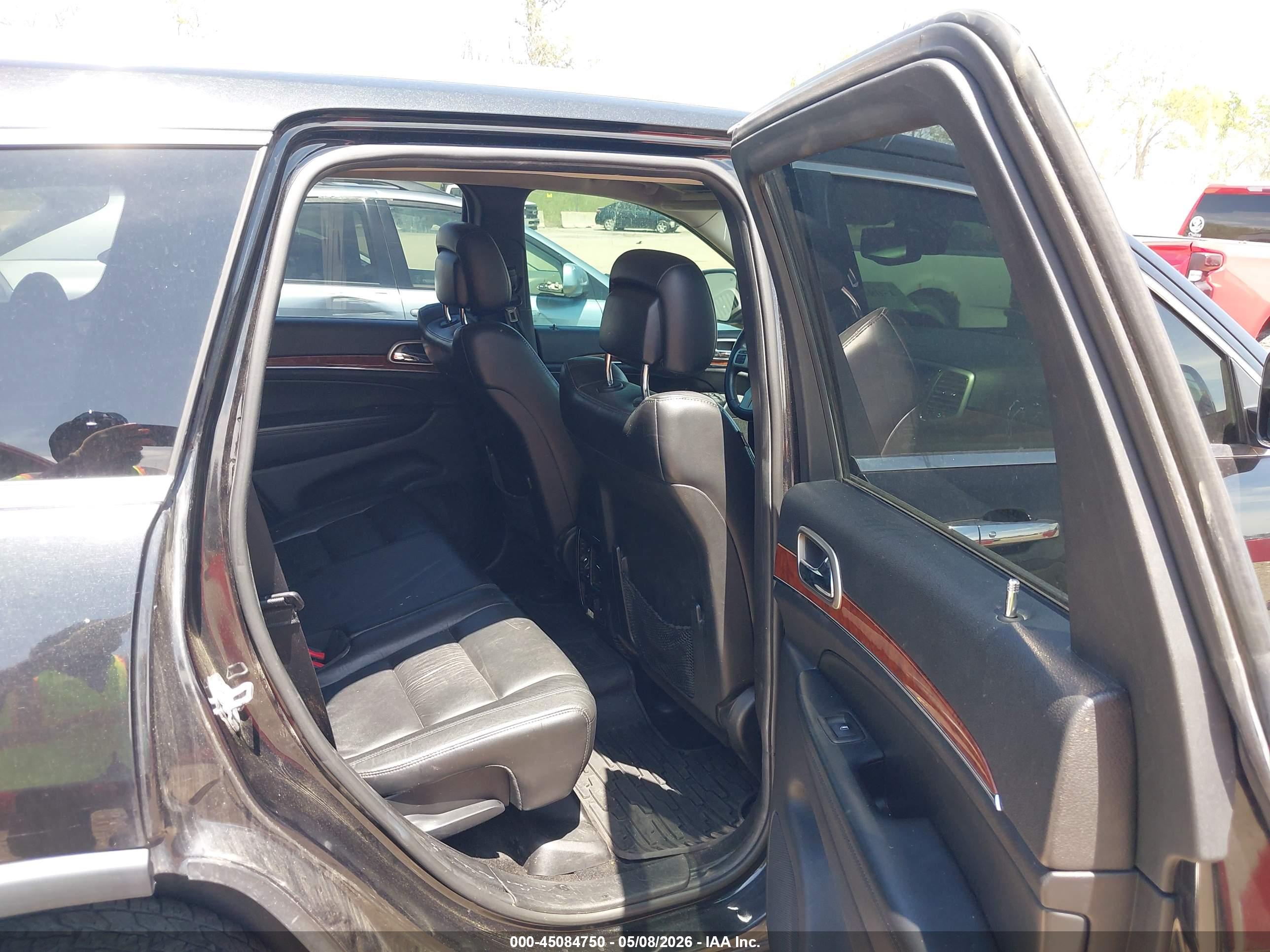 JEEP GRAND image 8