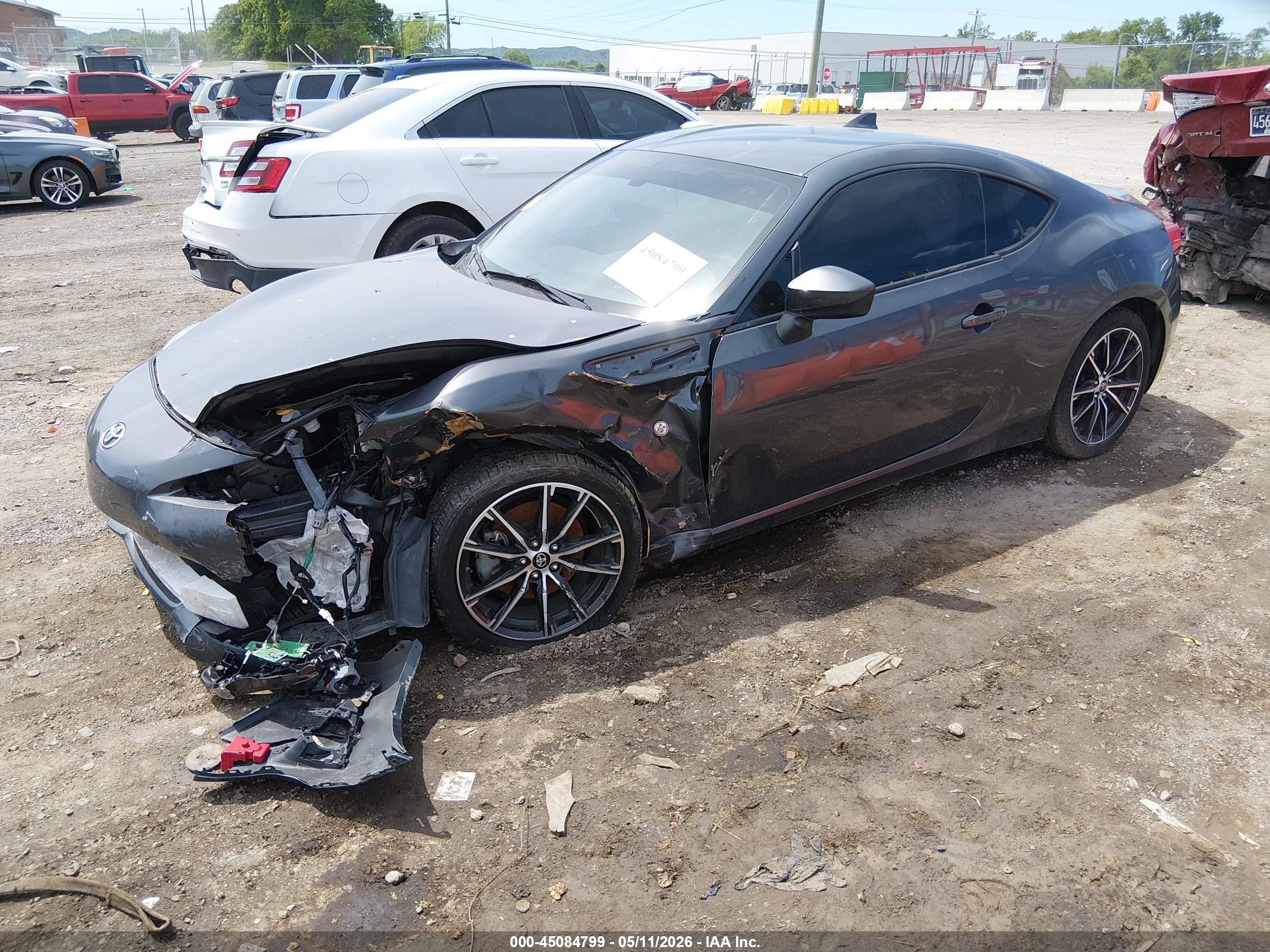 TOYOTA 86 image 2