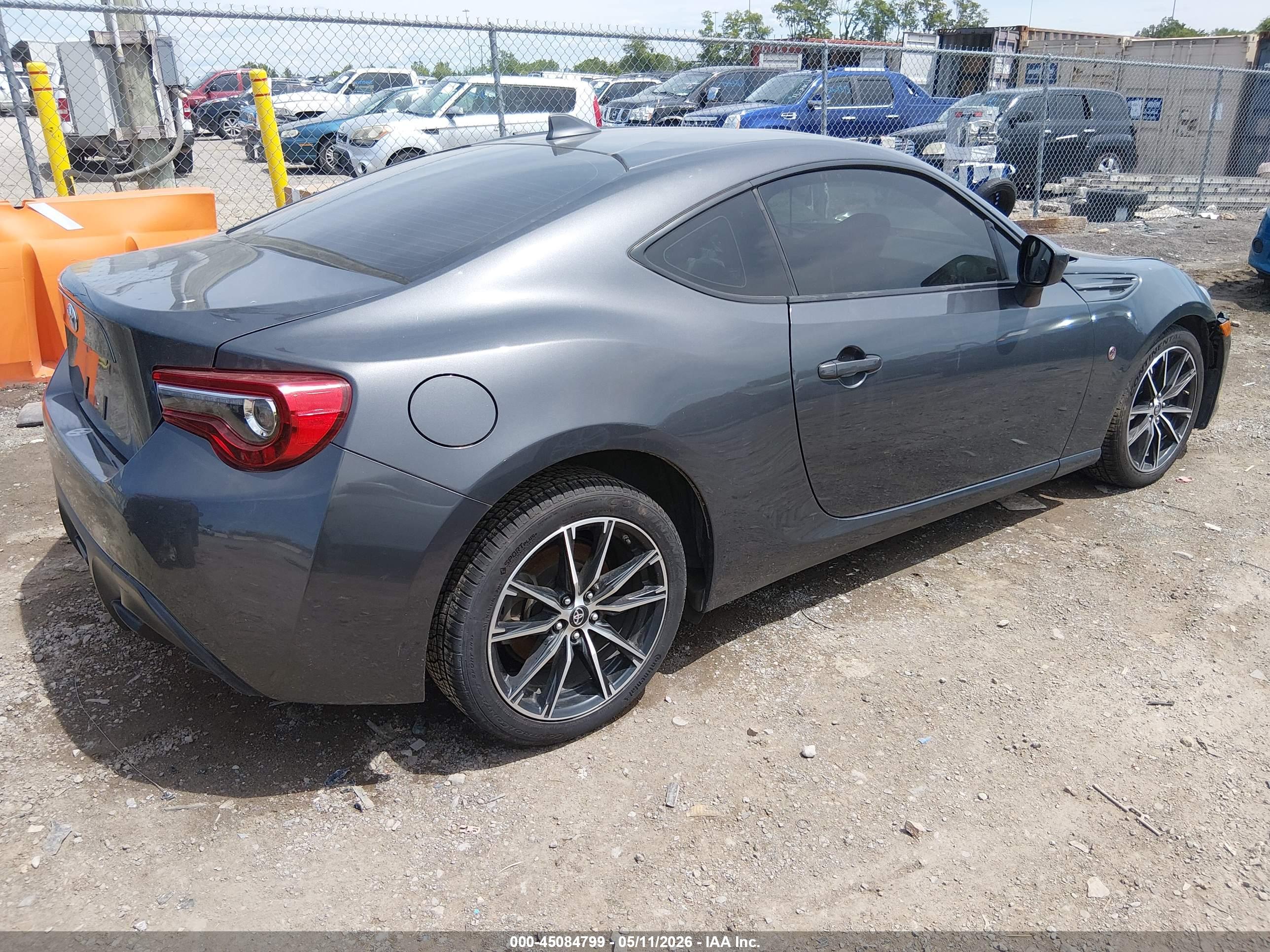 TOYOTA 86 image 4