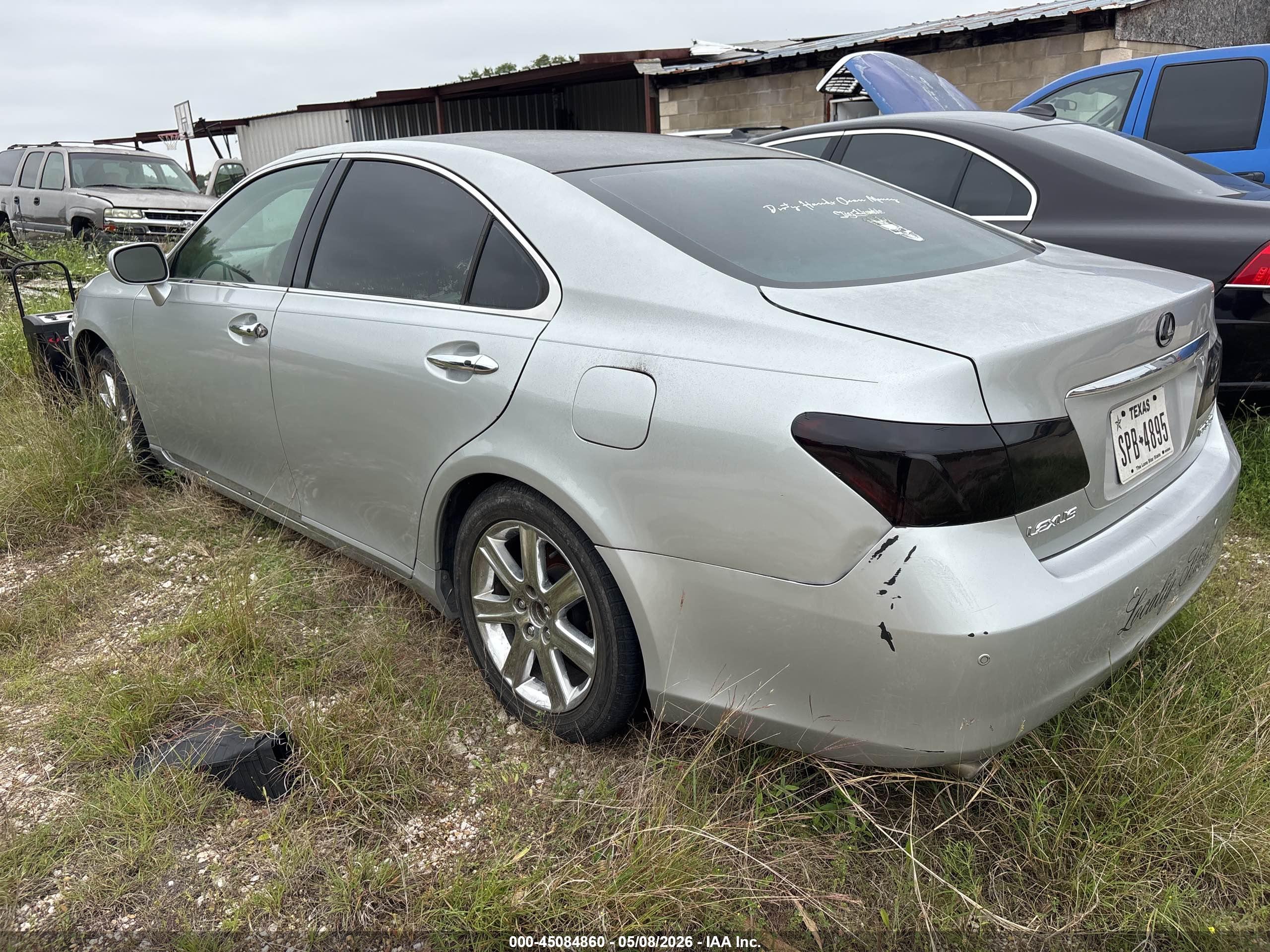 LEXUS ES image 3