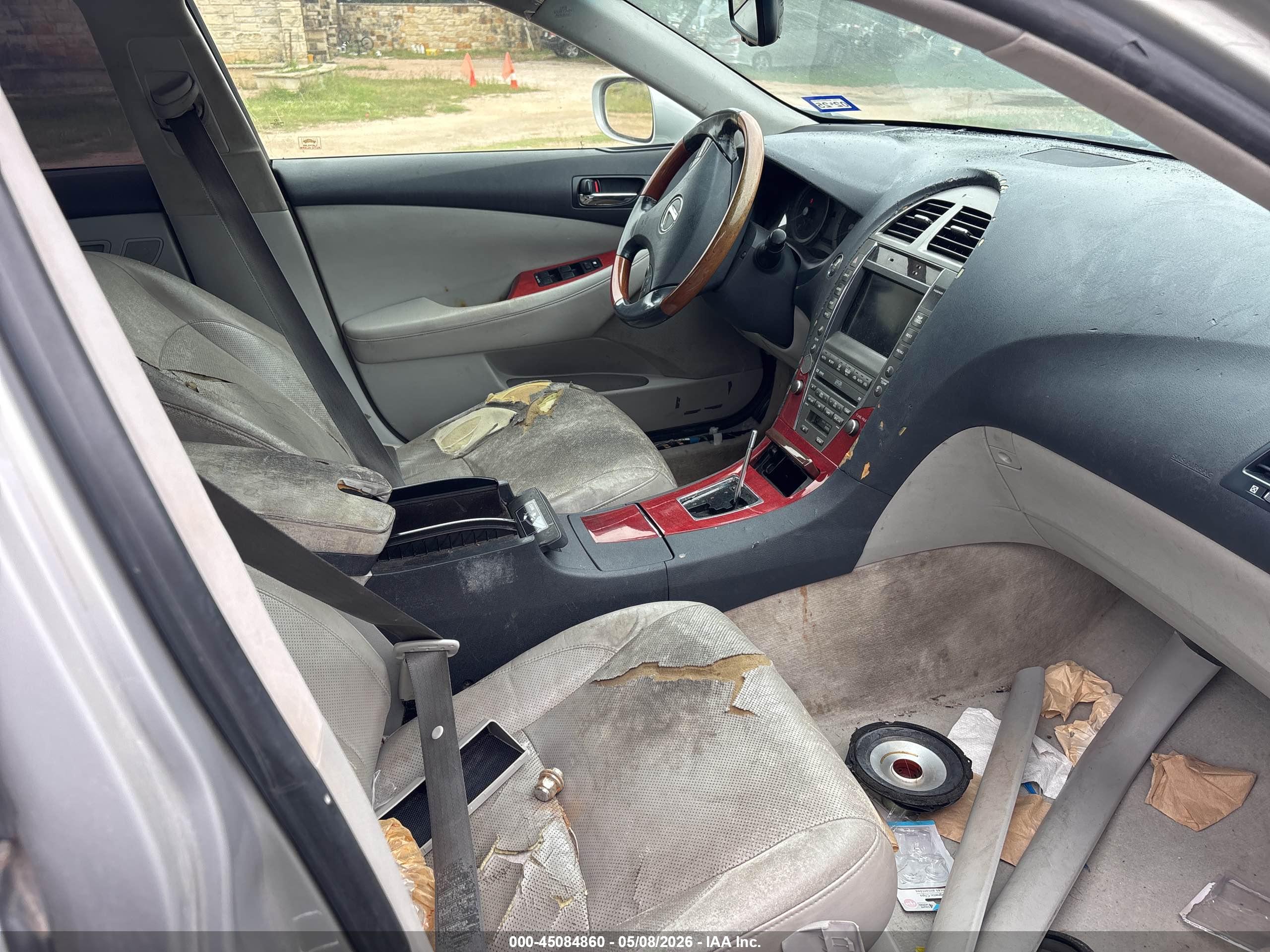 LEXUS ES image 5