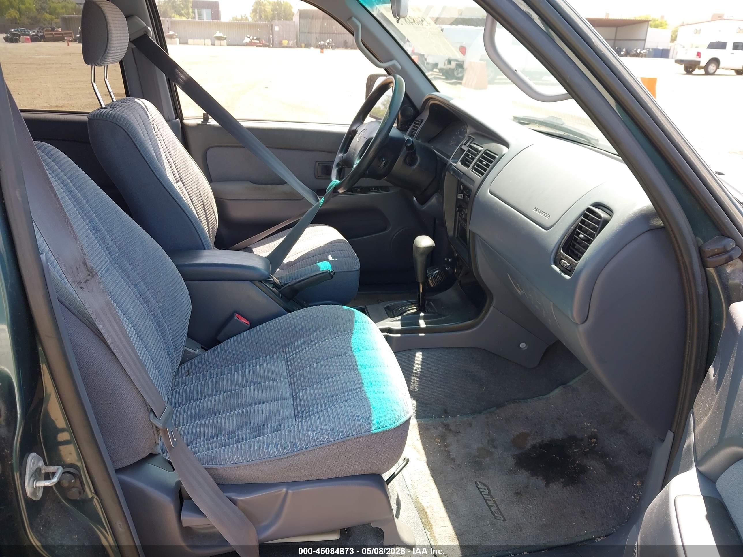 TOYOTA 4RUNNER image 5