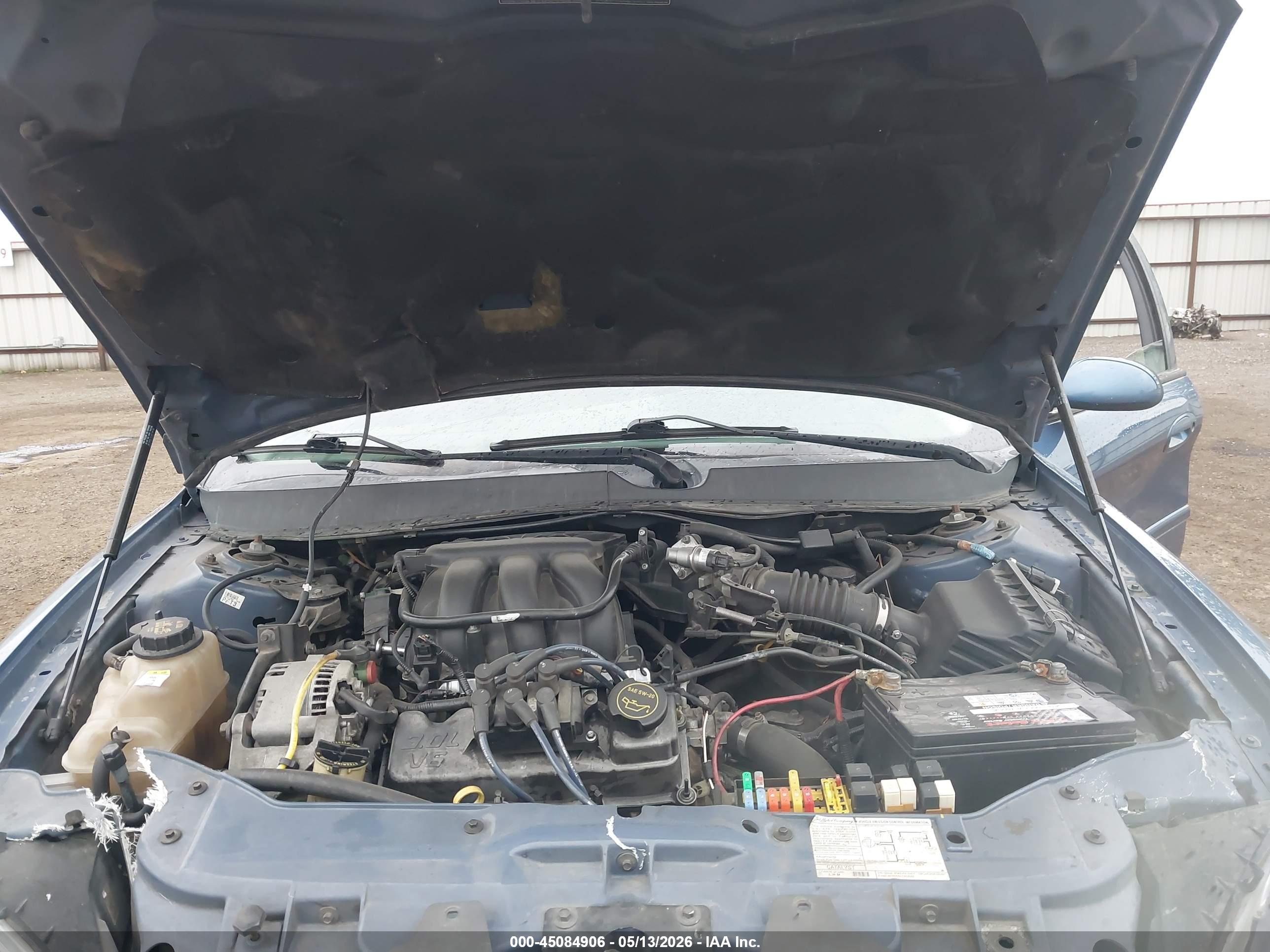 FORD TAURUS image 10