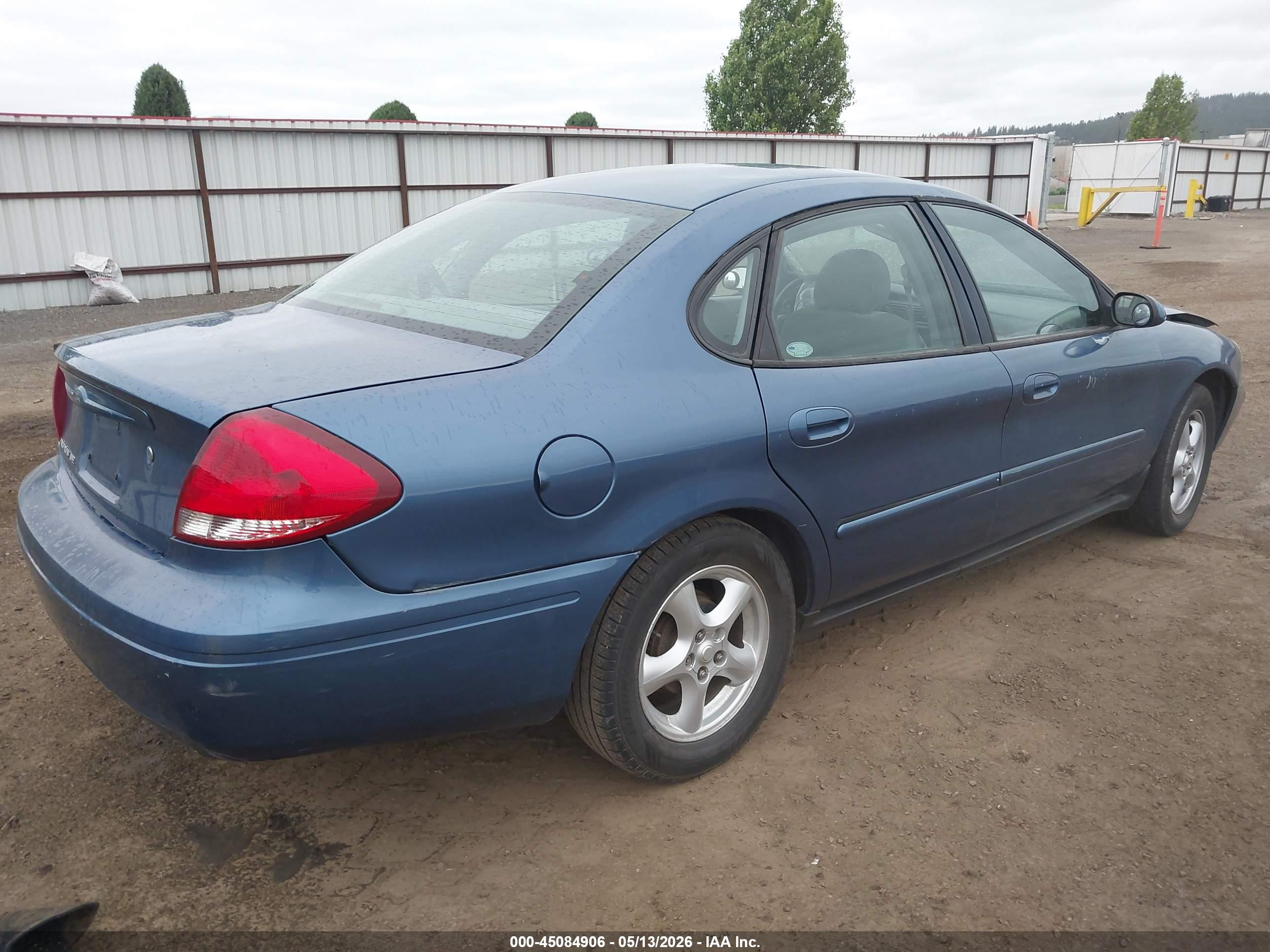FORD TAURUS image 4