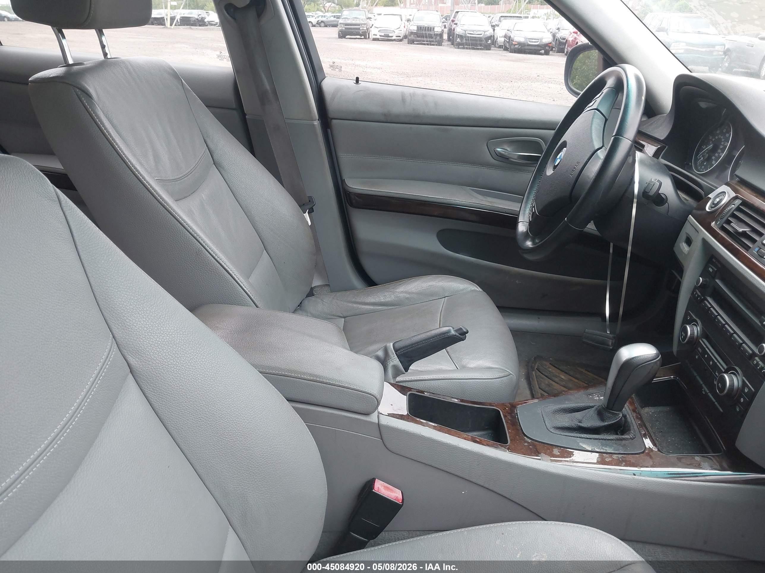BMW 328I image 5