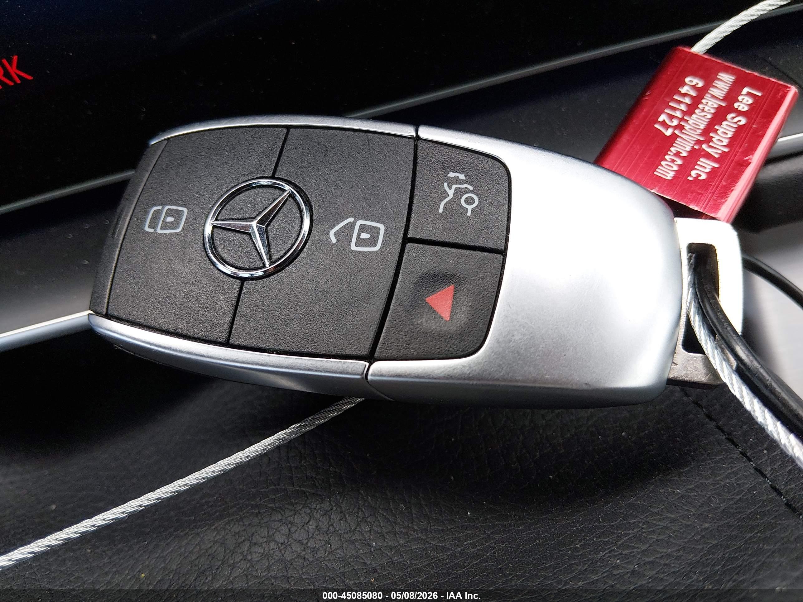 MERCEDES-BENZ GLS image 11