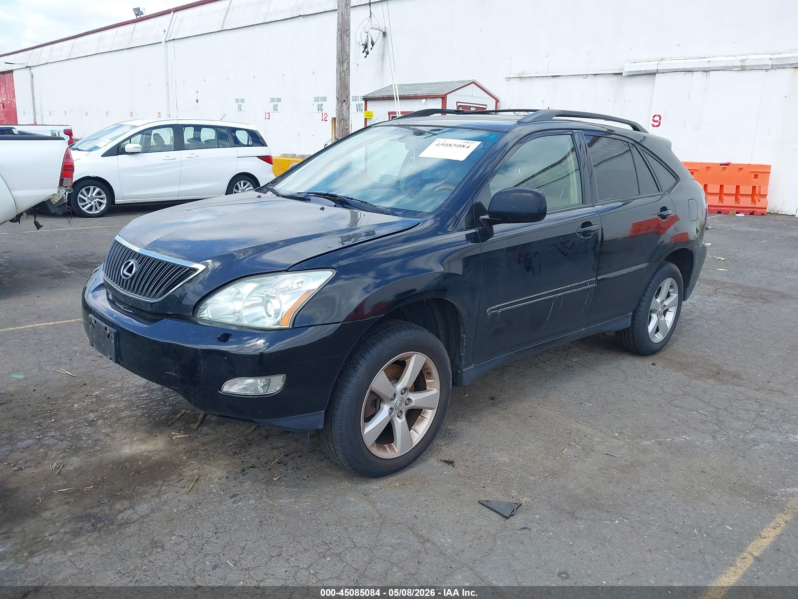 LEXUS RX image 2