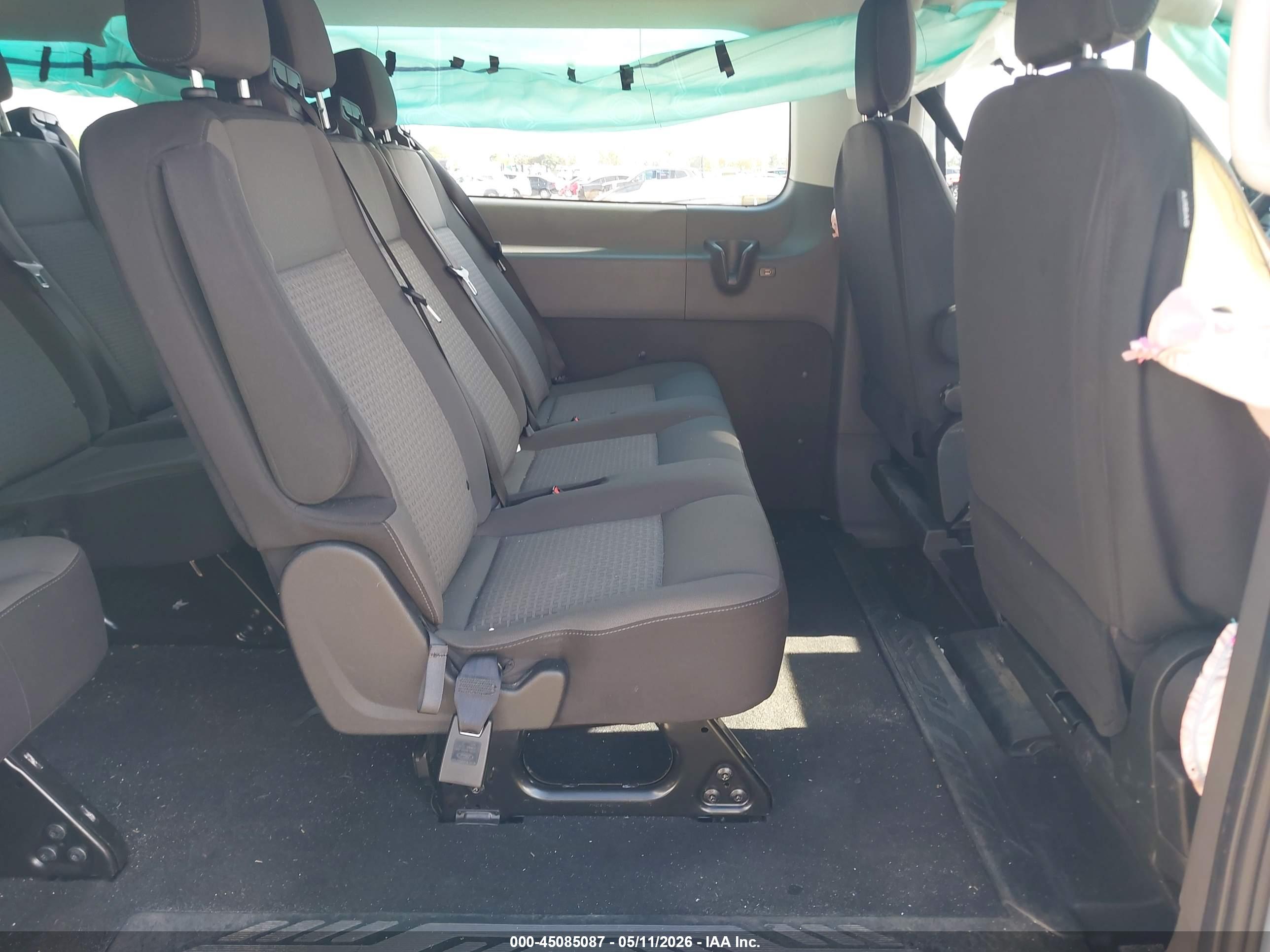 FORD TRANSIT-350 image 8