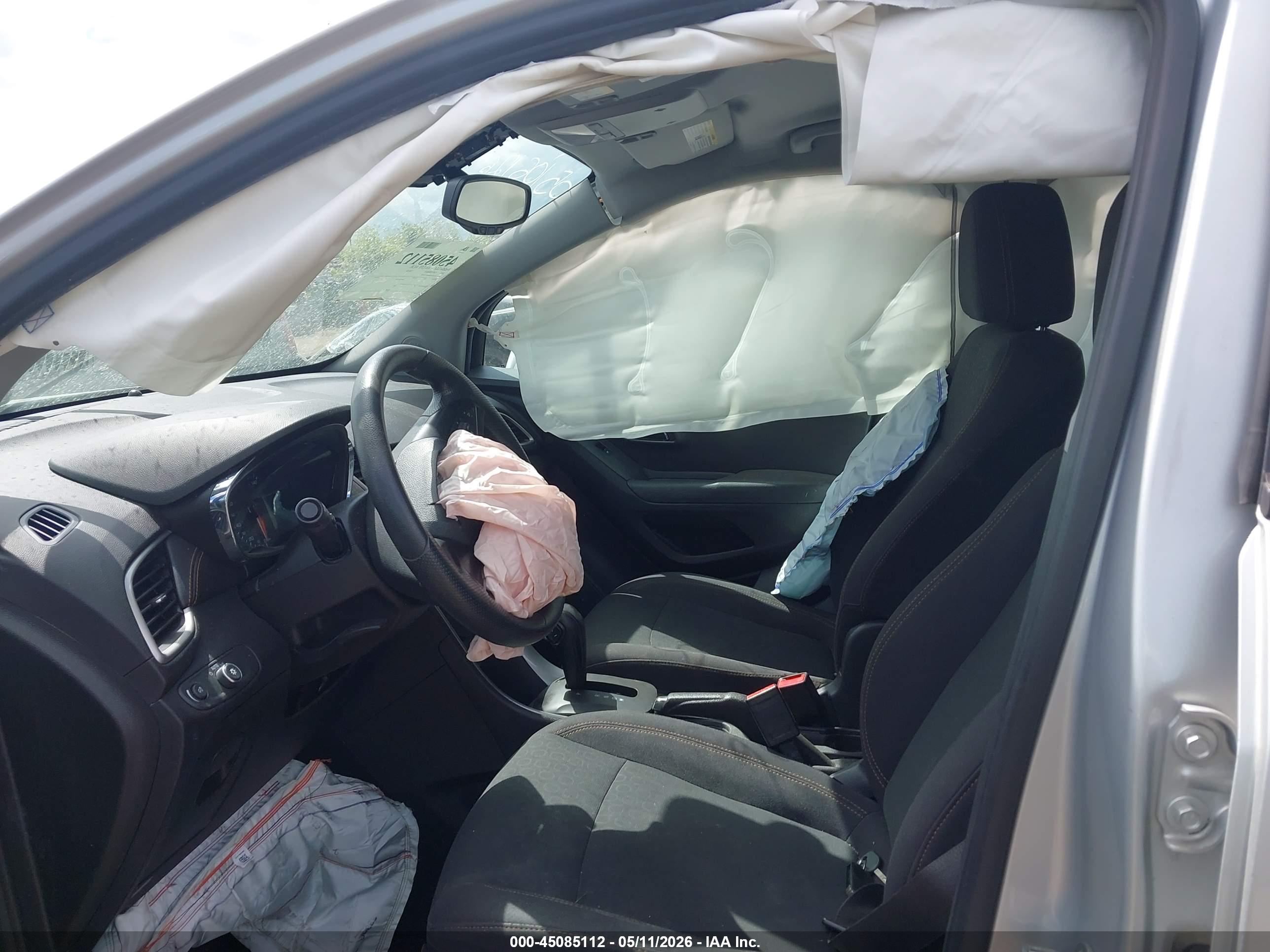 CHEVROLET TRAX image 5