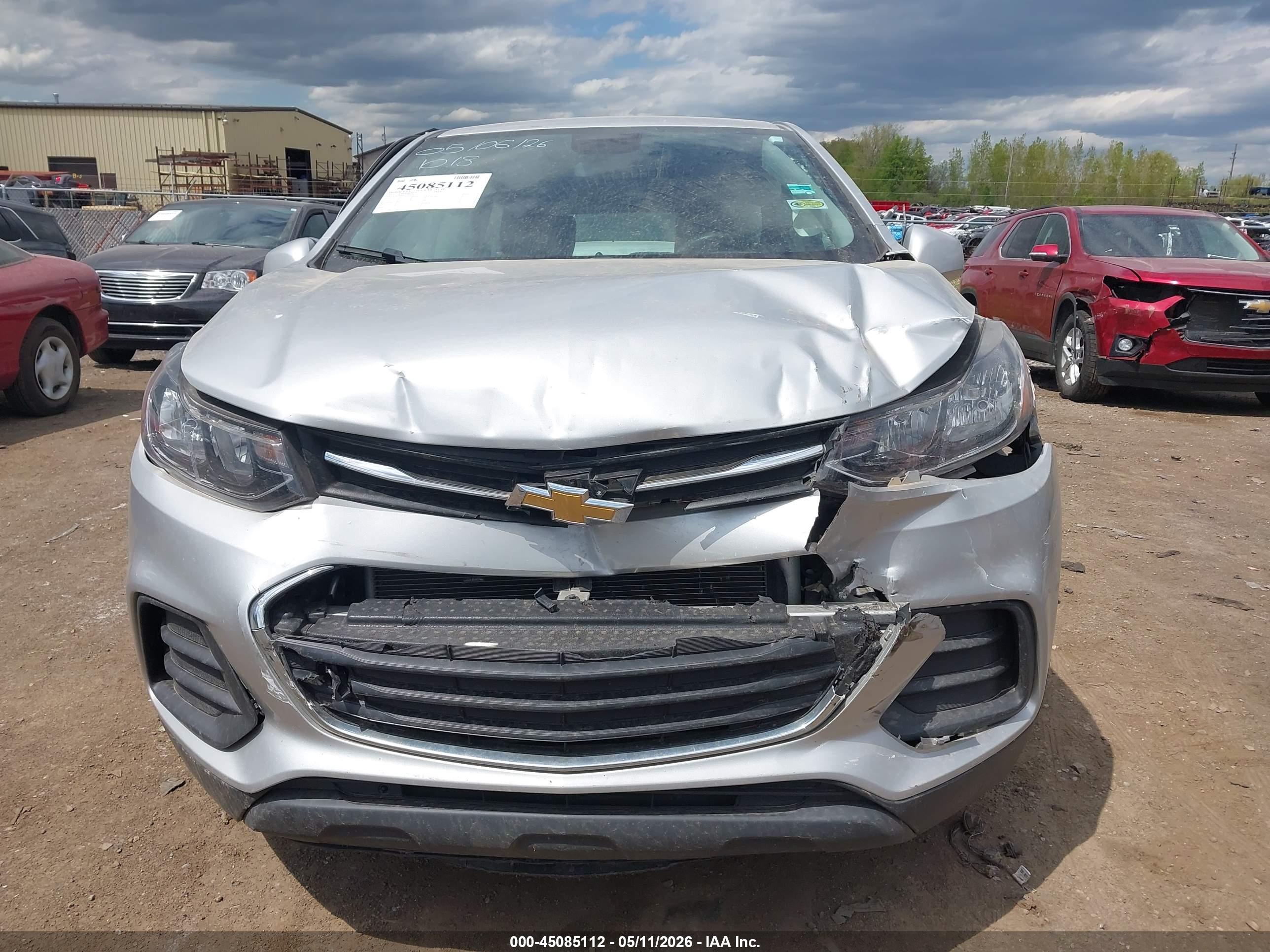 CHEVROLET TRAX image 6