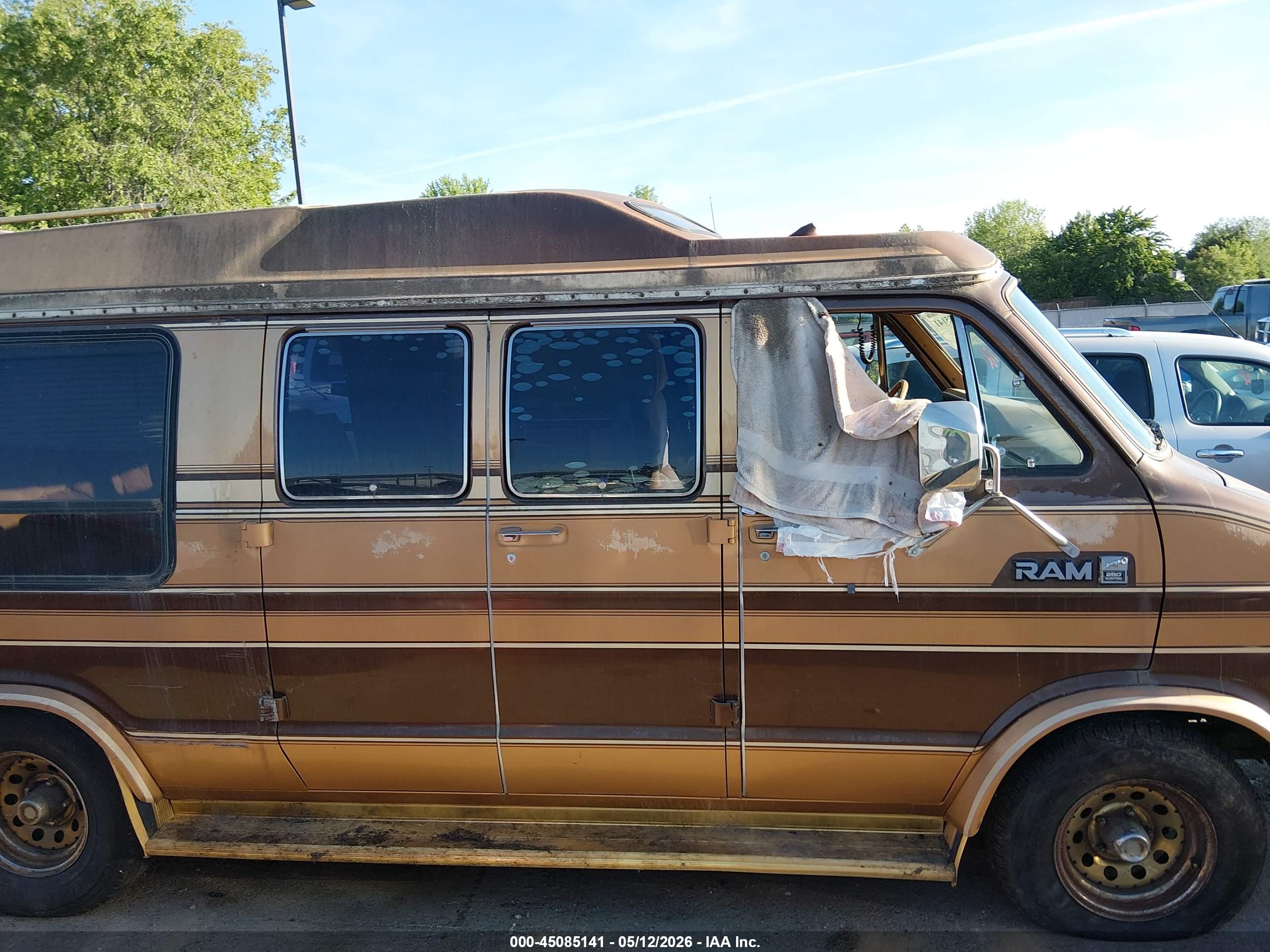 DODGE RAM image 6