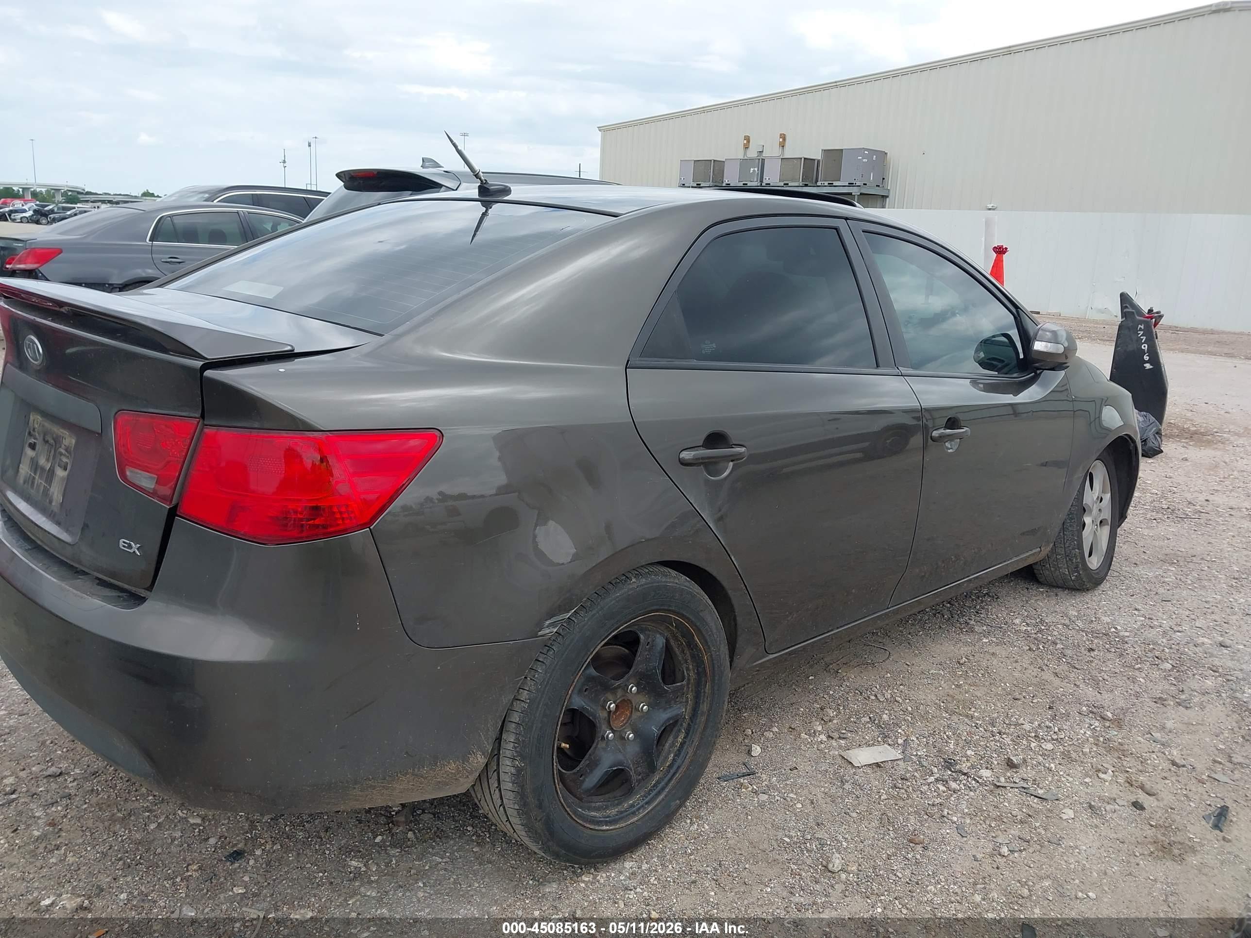 KIA FORTE image 4