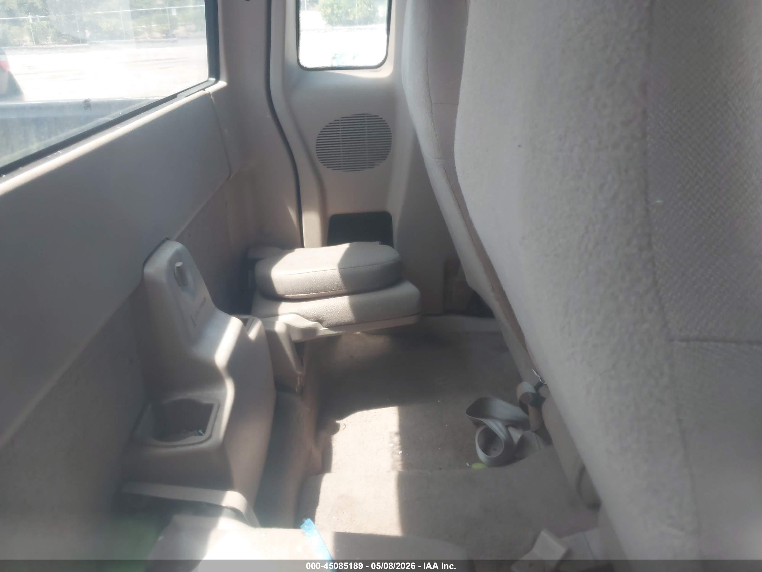 FORD RANGER image 8