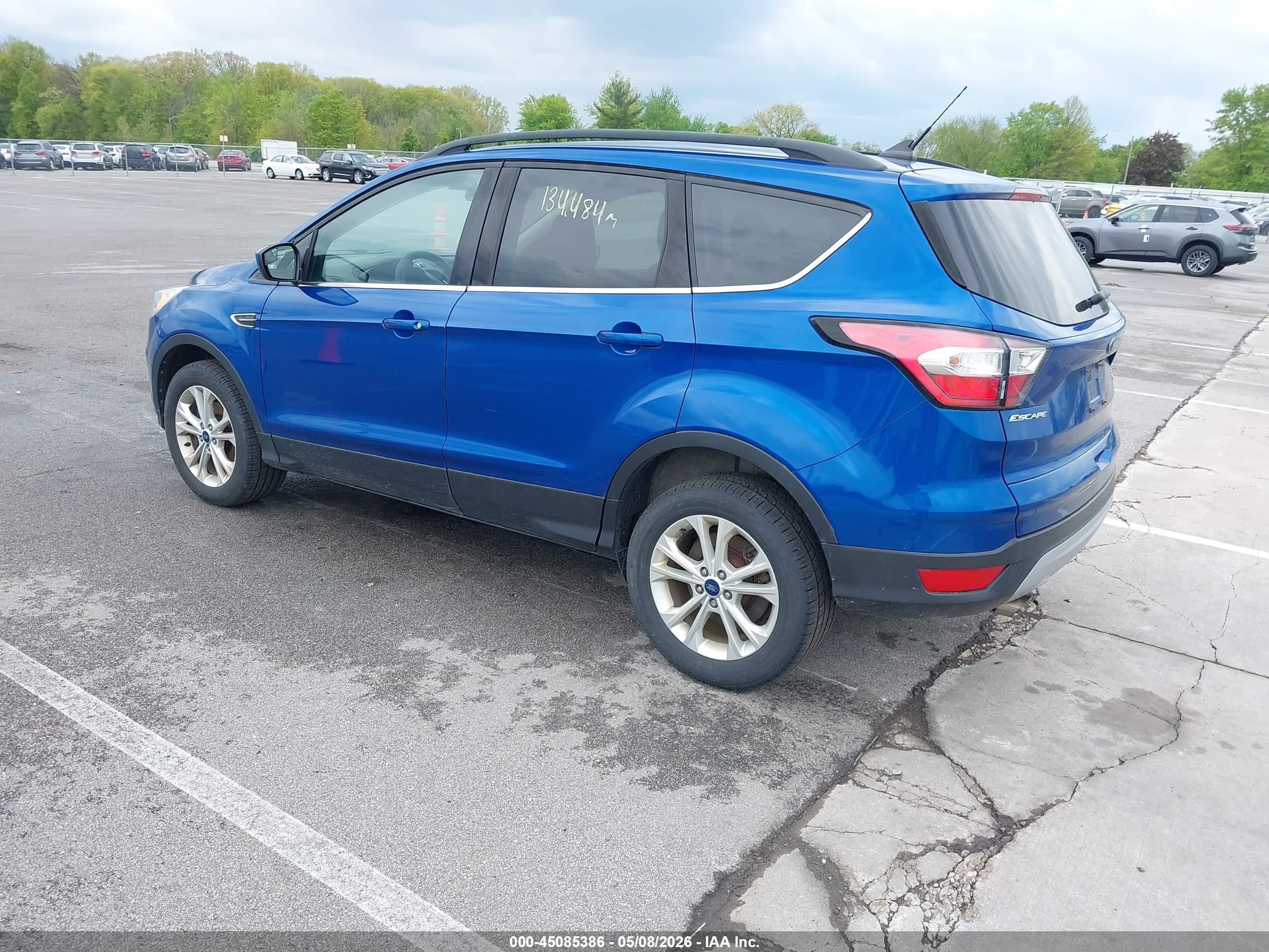 FORD ESCAPE image 3