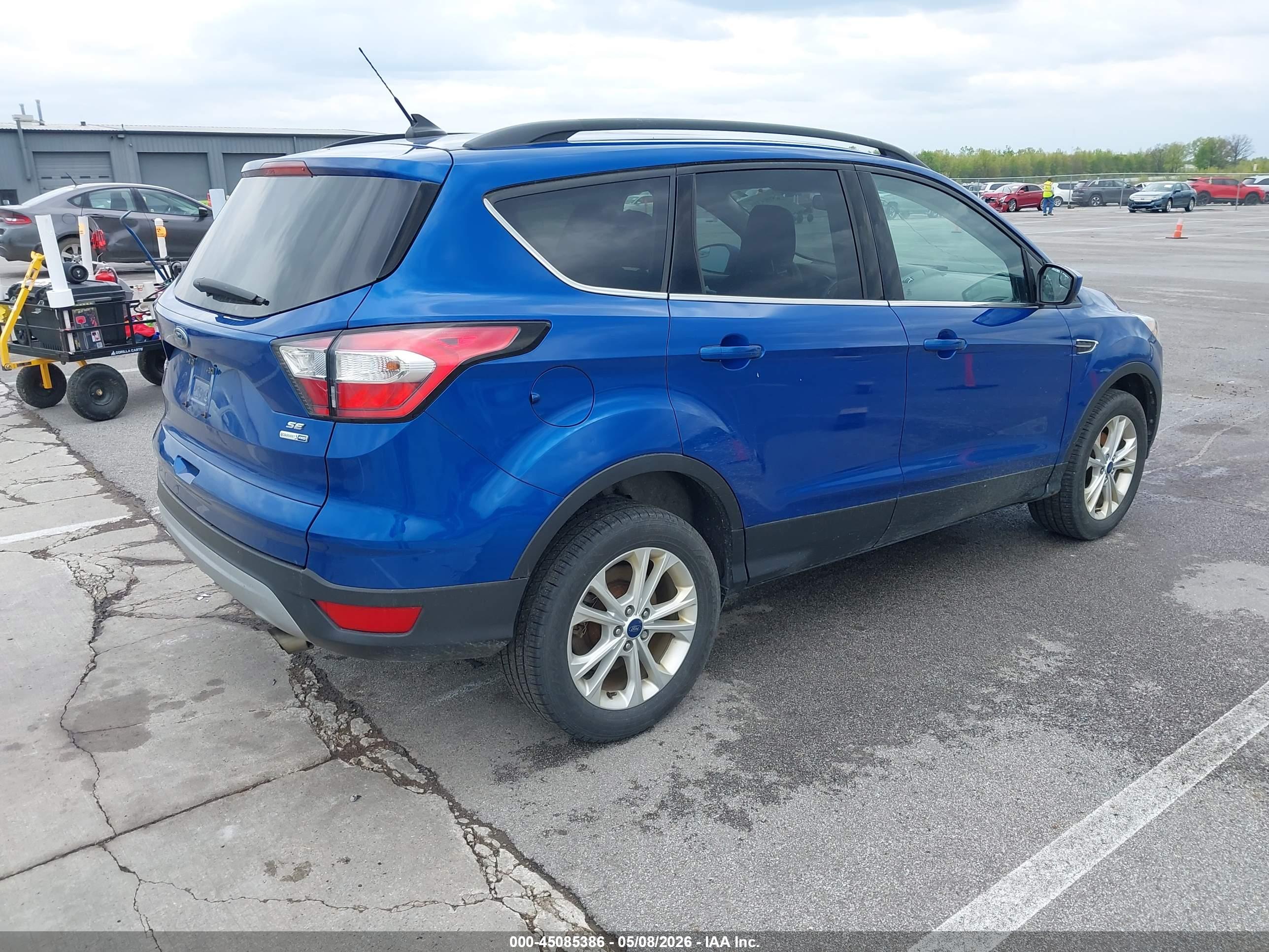 FORD ESCAPE image 4
