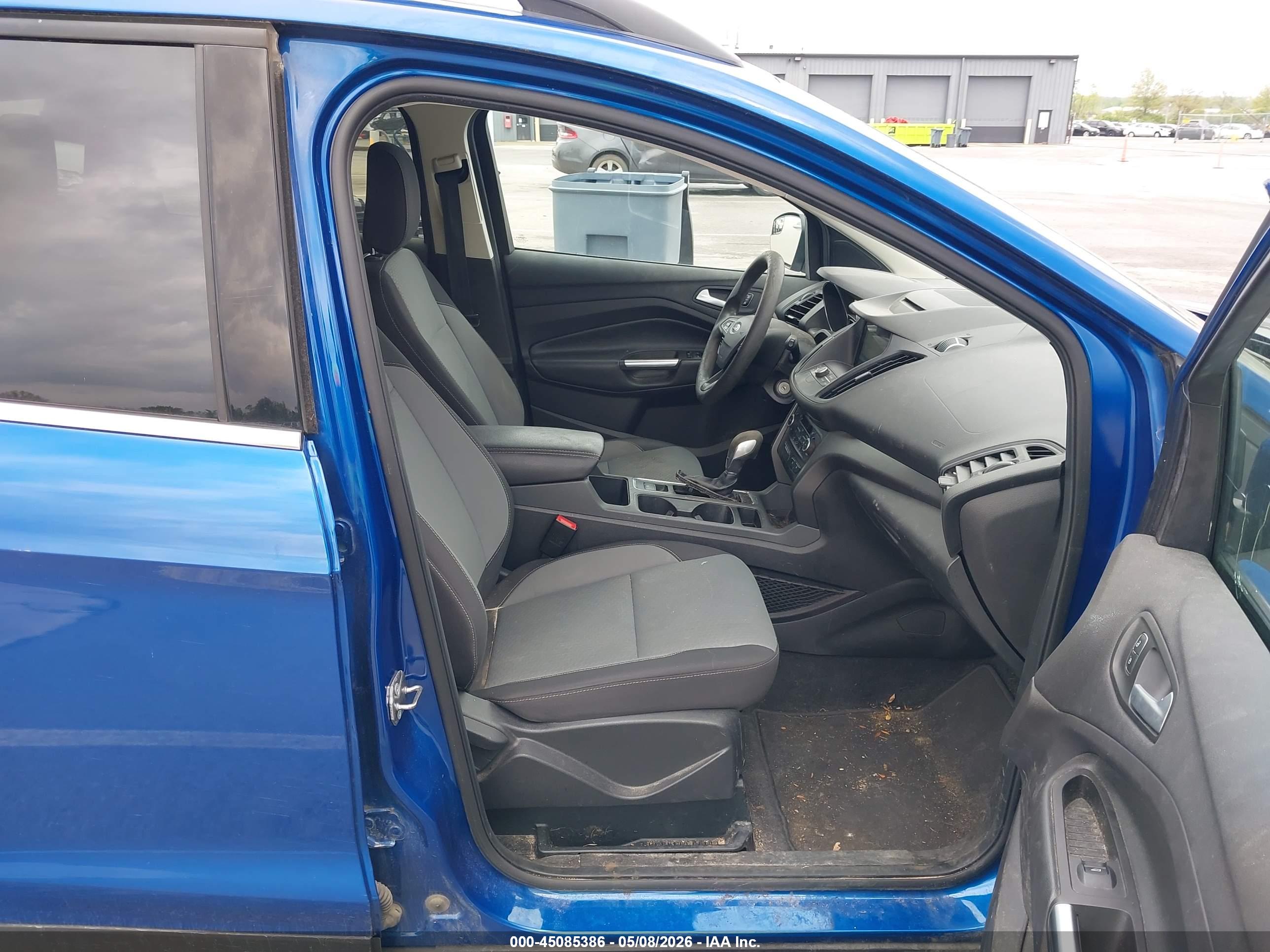 FORD ESCAPE image 5