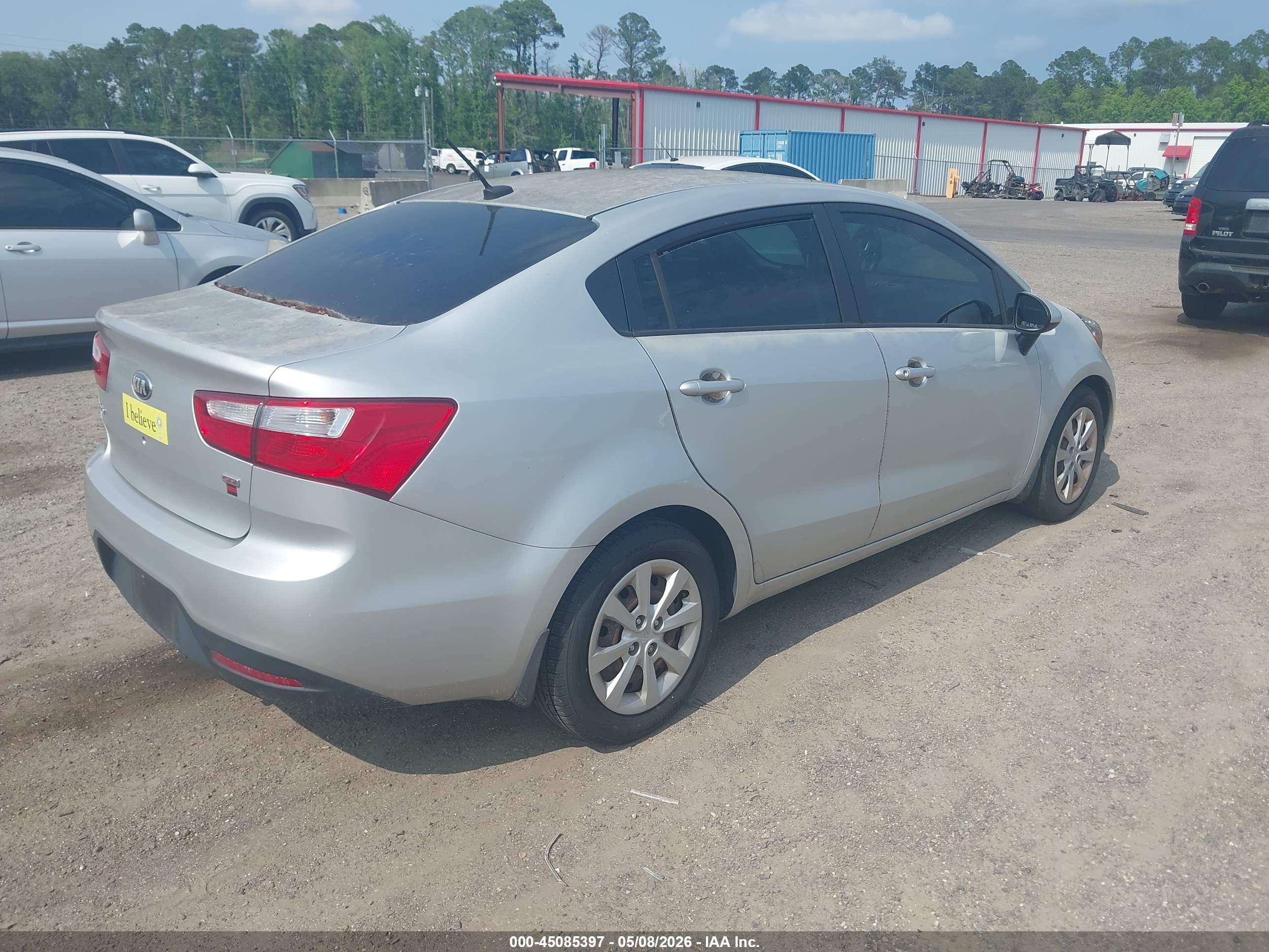 KIA RIO image 4