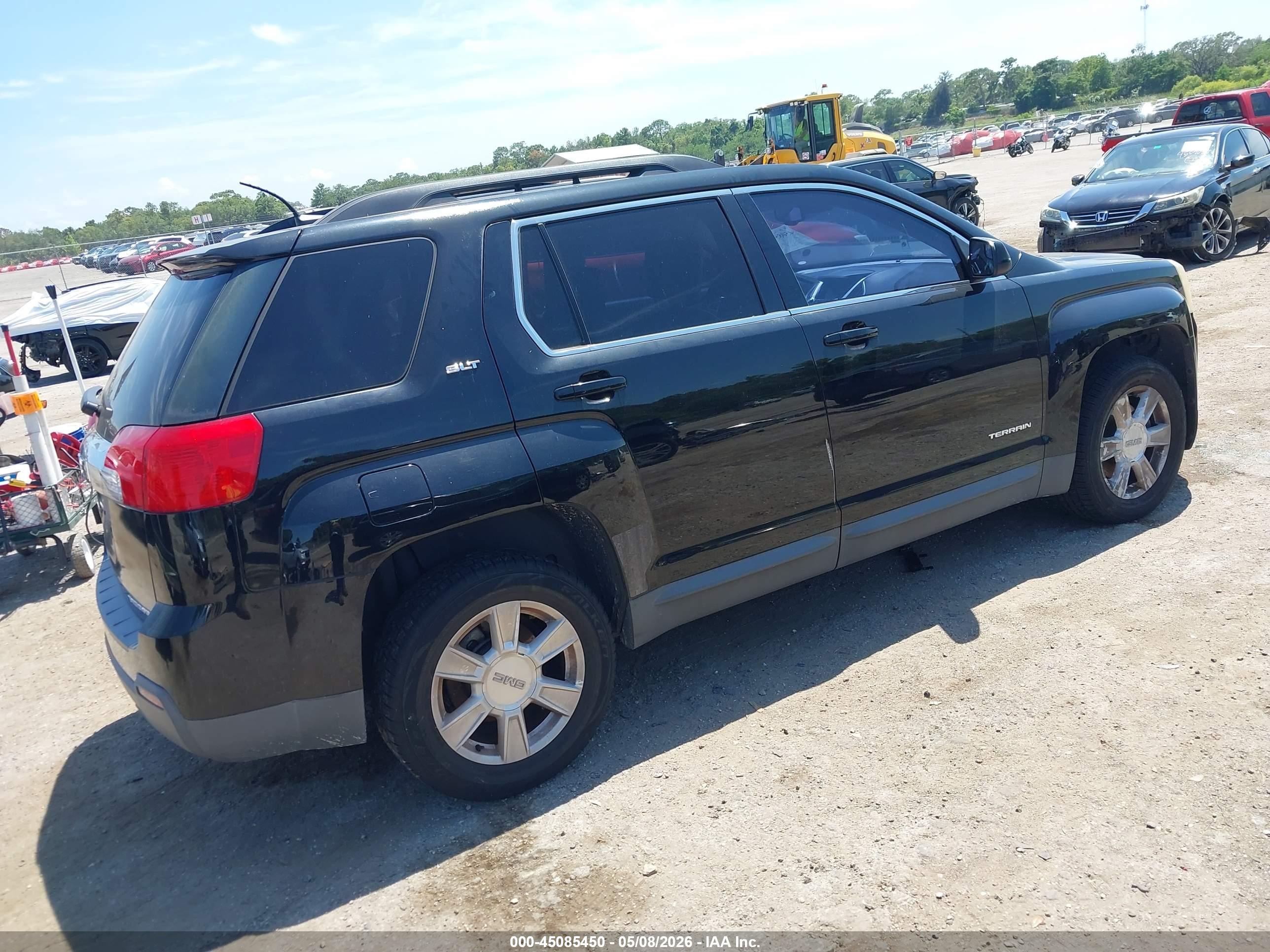 GMC TERRAIN image 4