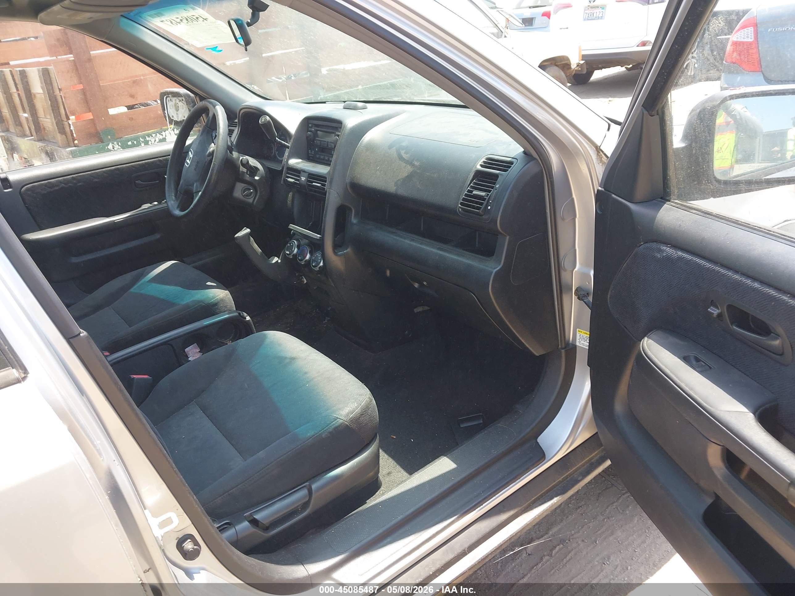 HONDA CR-V image 5
