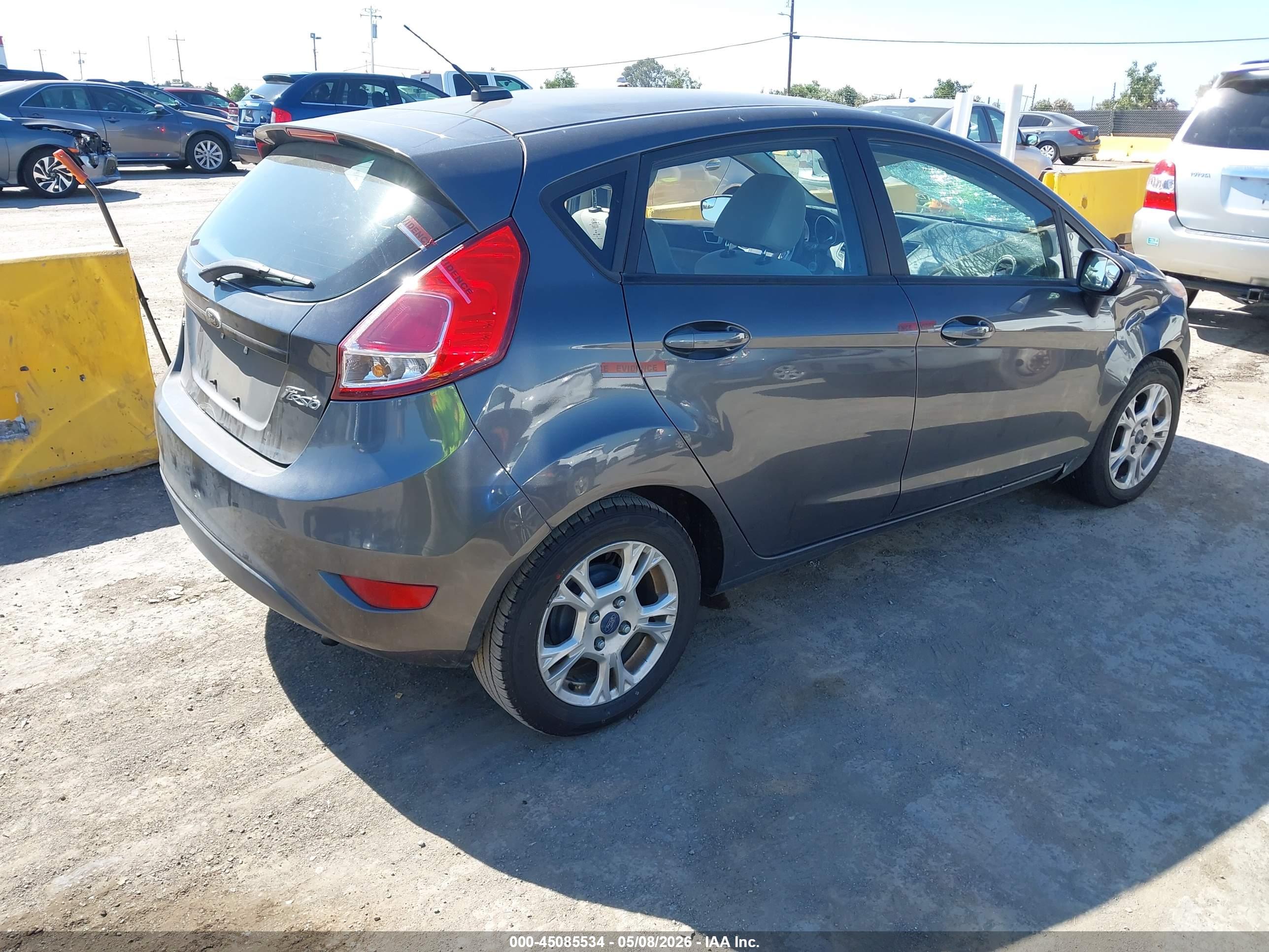 FORD FIESTA image 4