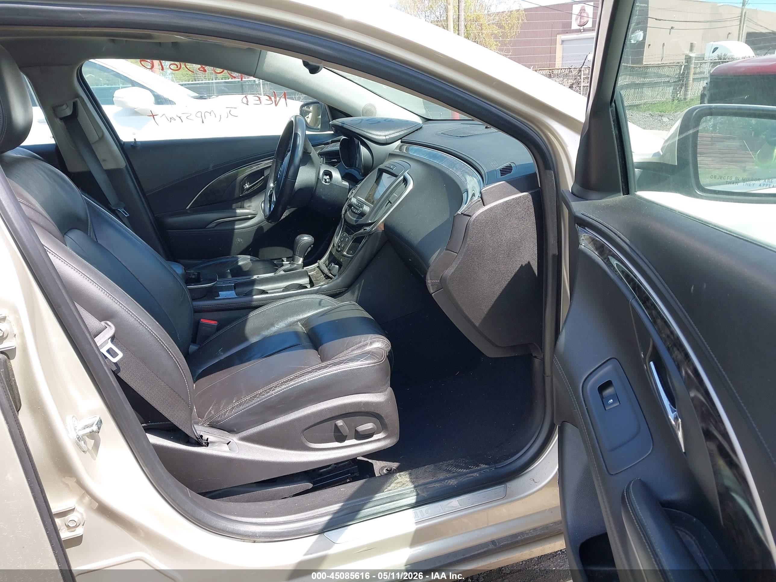 BUICK LACROSSE image 5