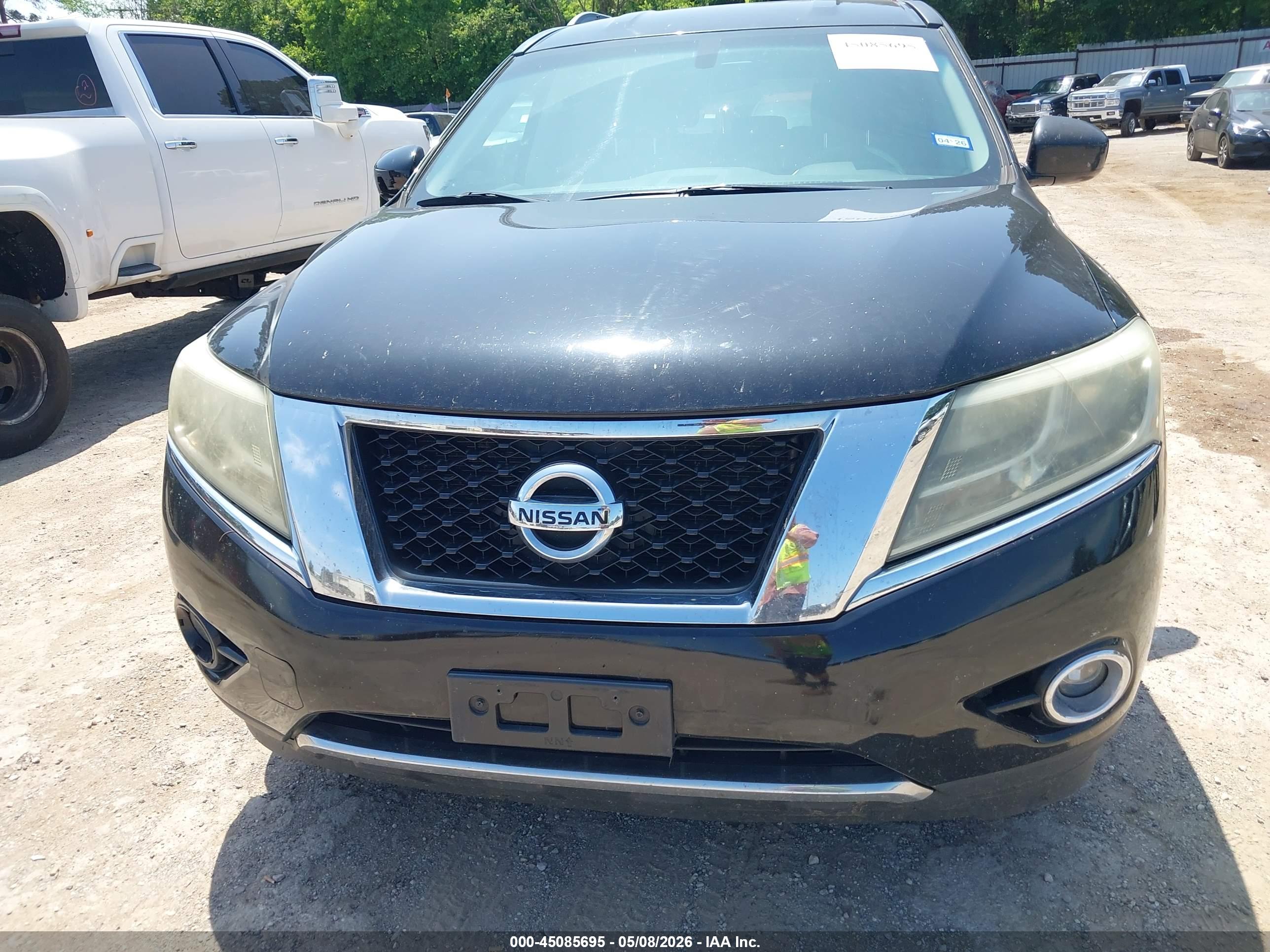 NISSAN PATHFINDER image 6