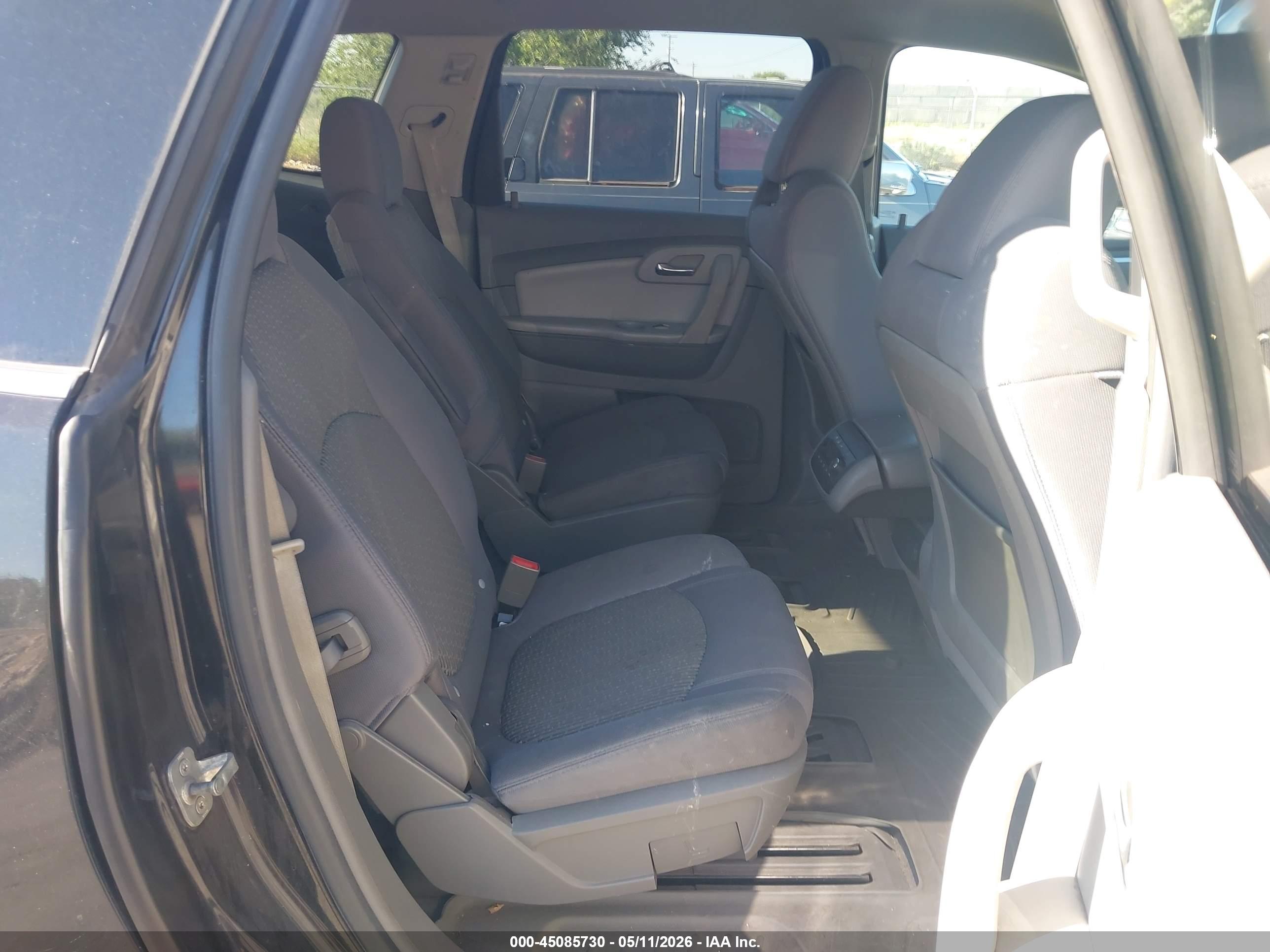 CHEVROLET TRAVERSE image 8