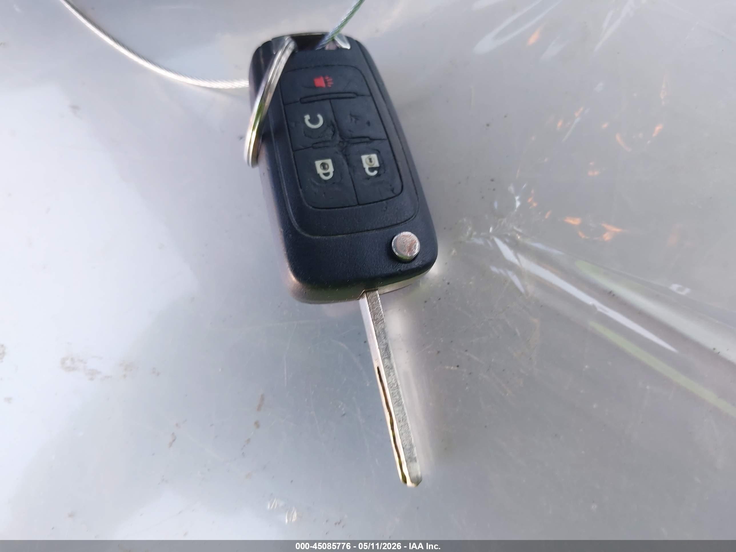 CHEVROLET EQUINOX image 11