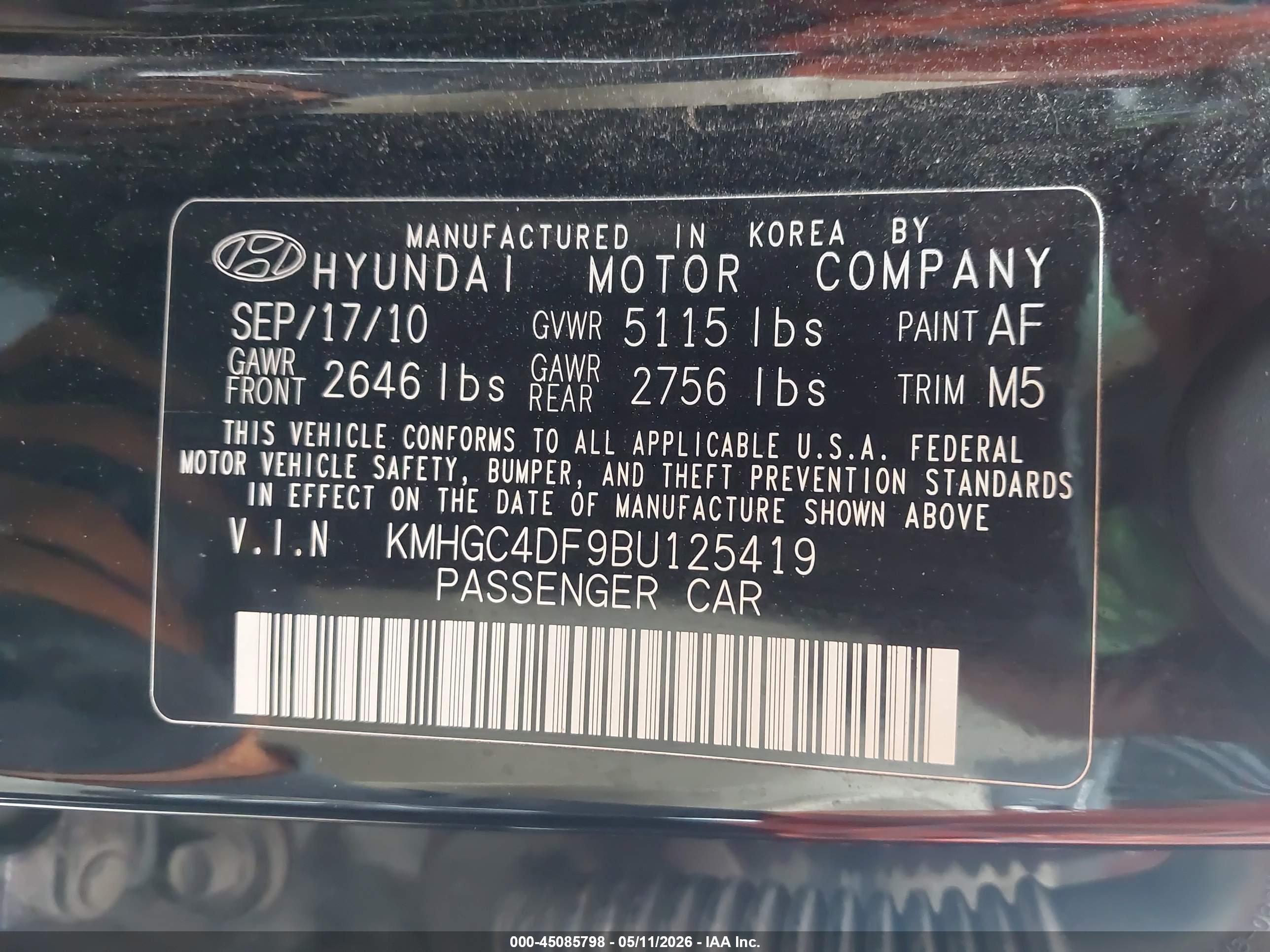 HYUNDAI GENESIS image 9