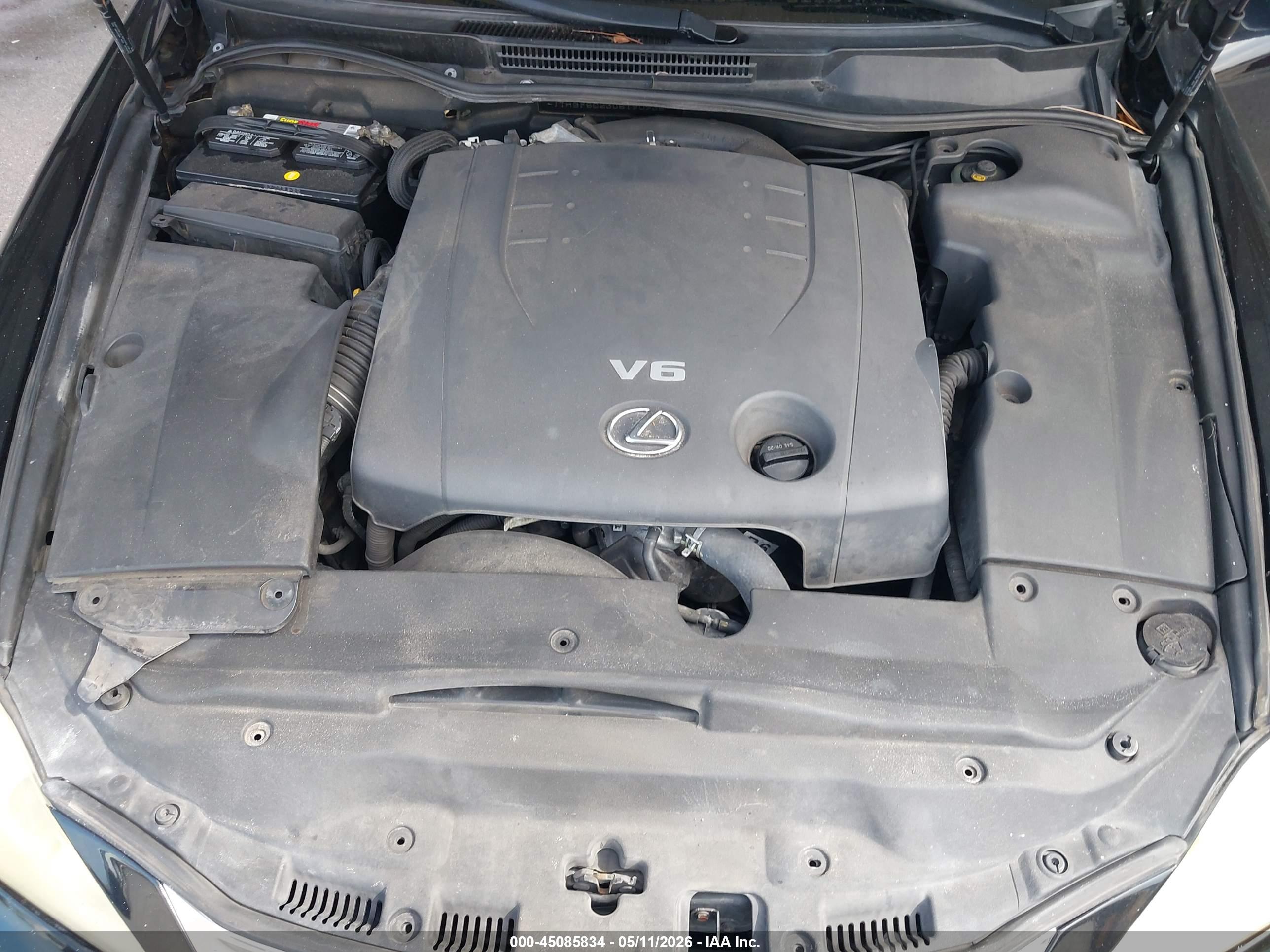 LEXUS IS image 10