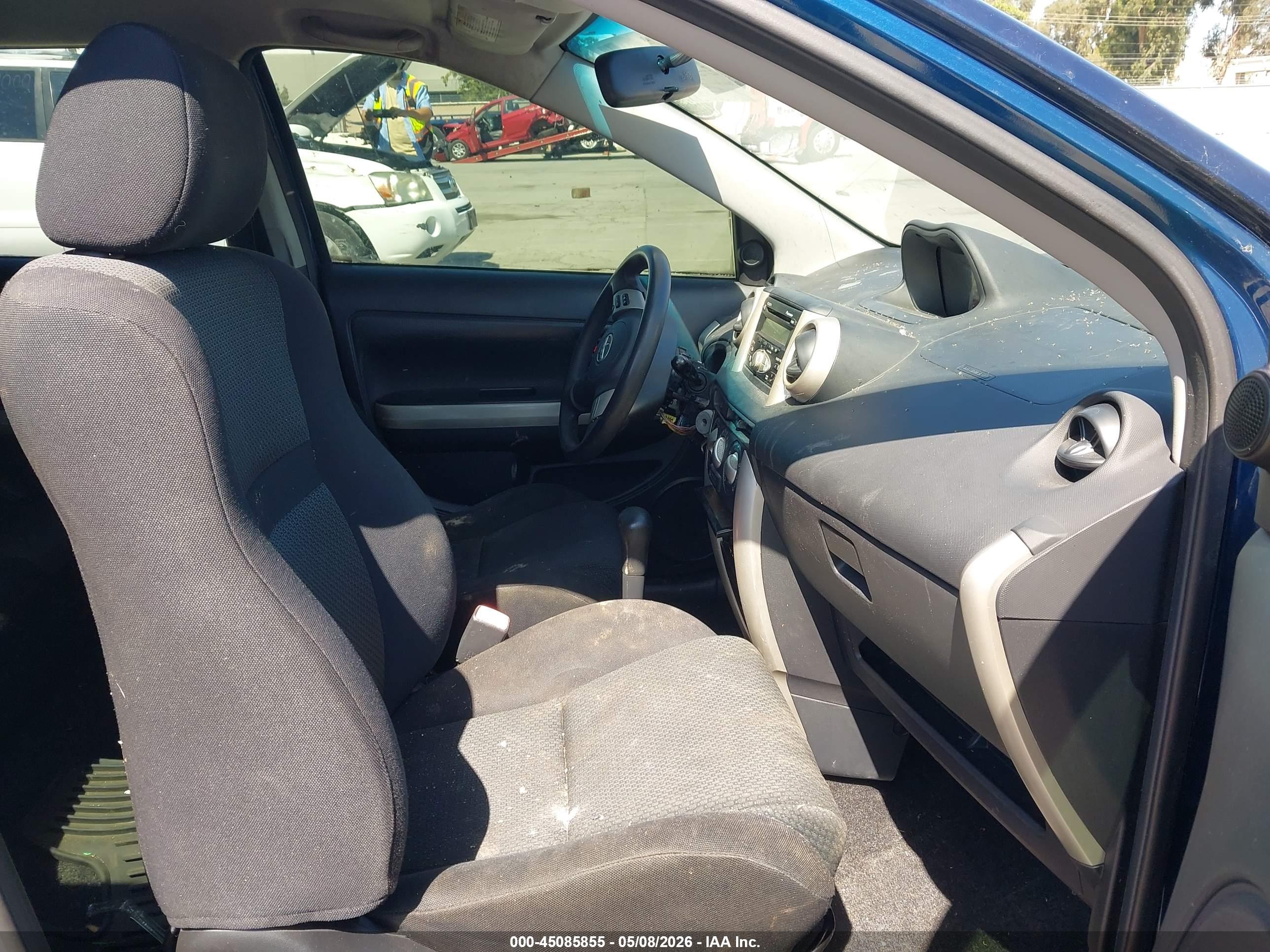SCION XA image 5