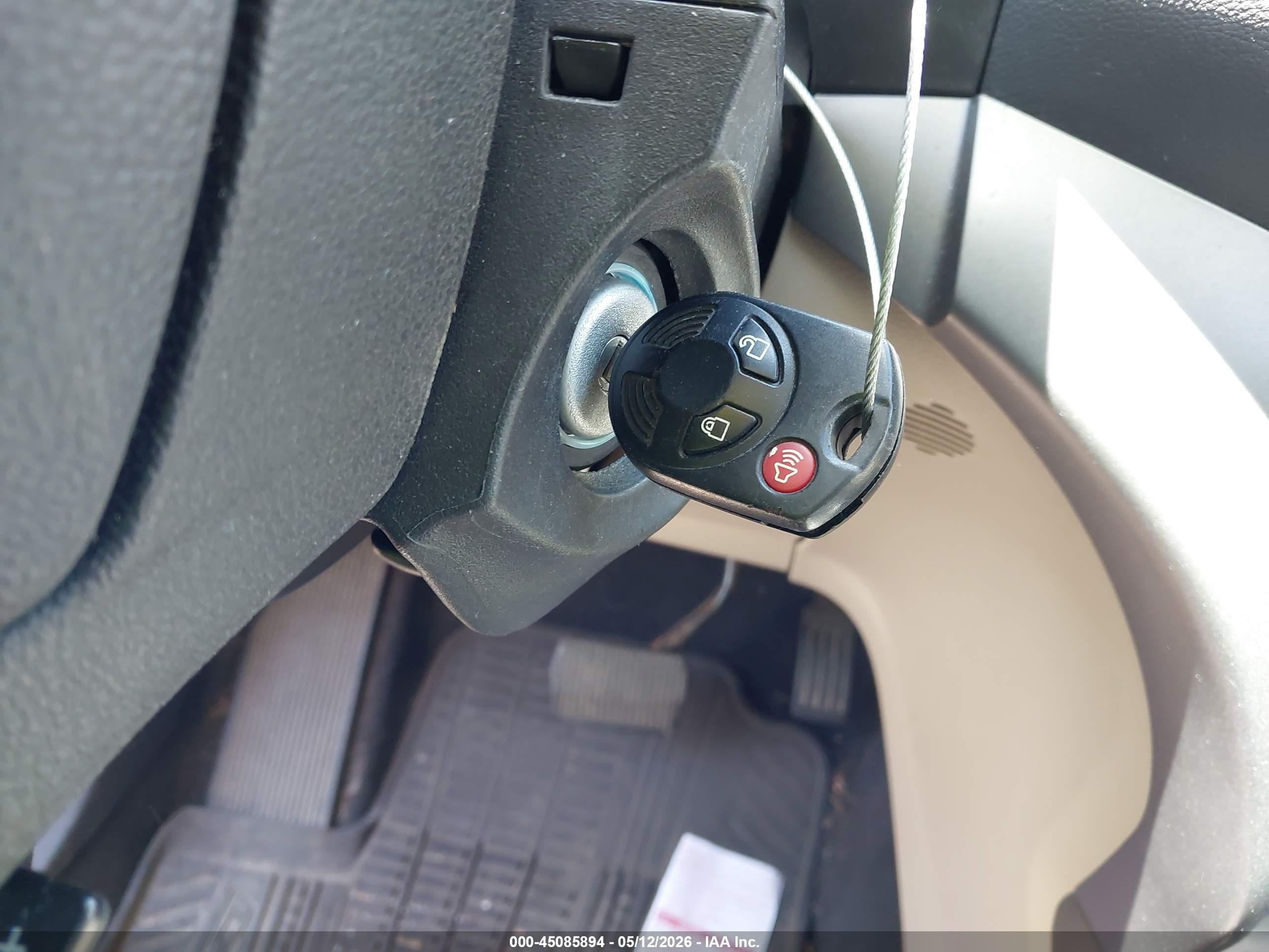 FORD ESCAPE image 11