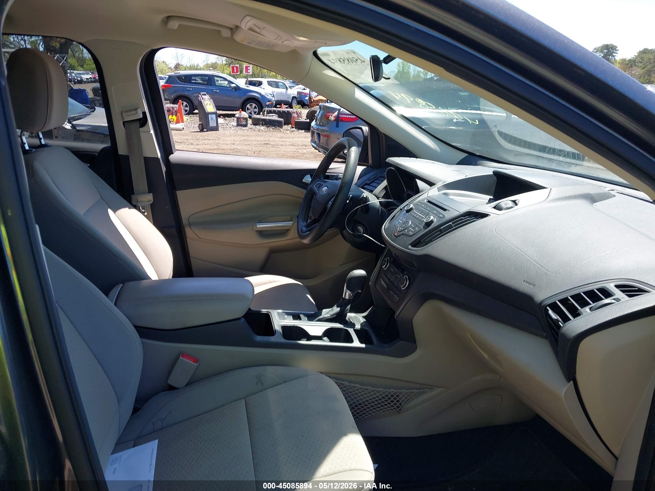 FORD ESCAPE image 5