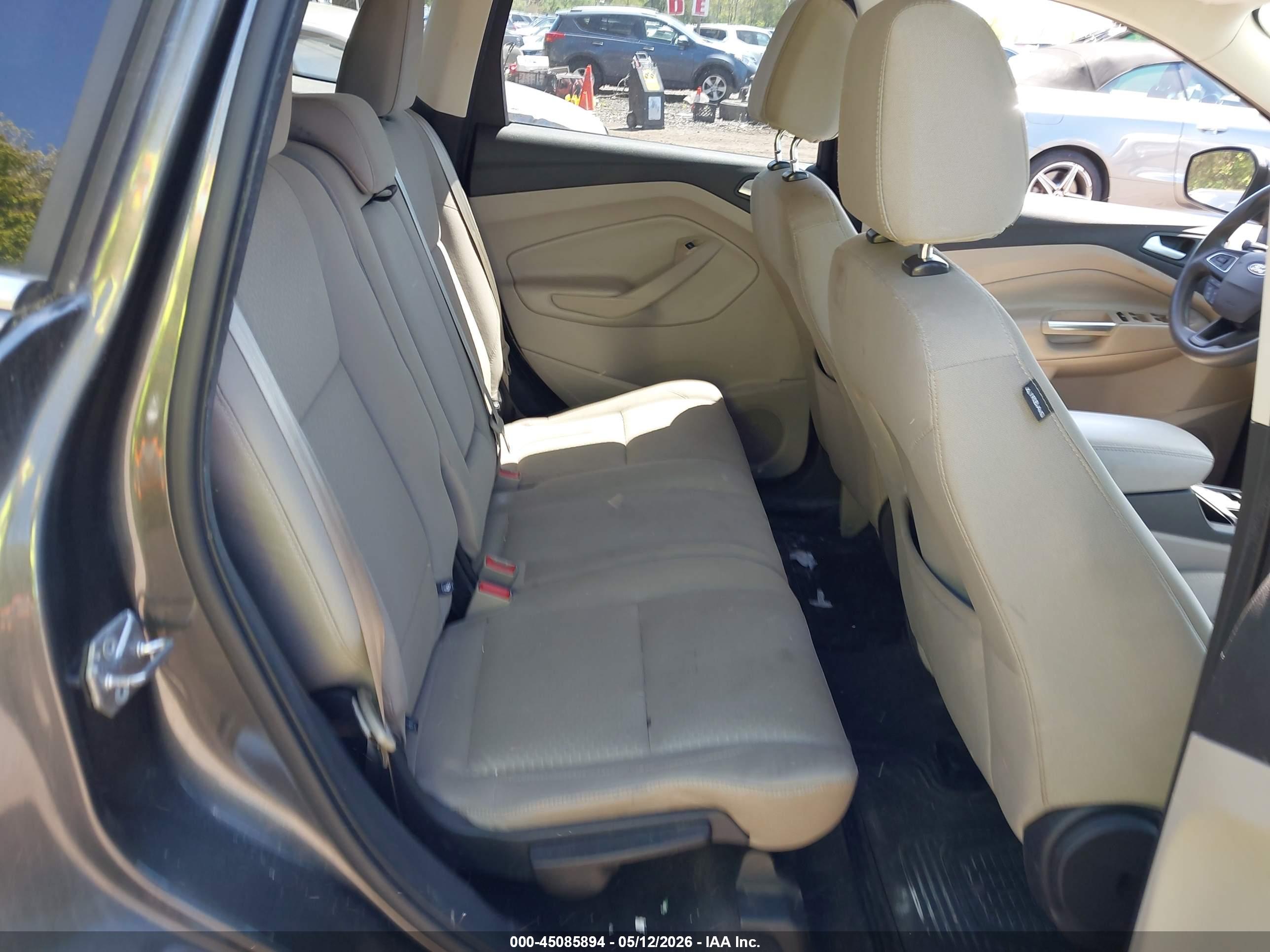 FORD ESCAPE image 8