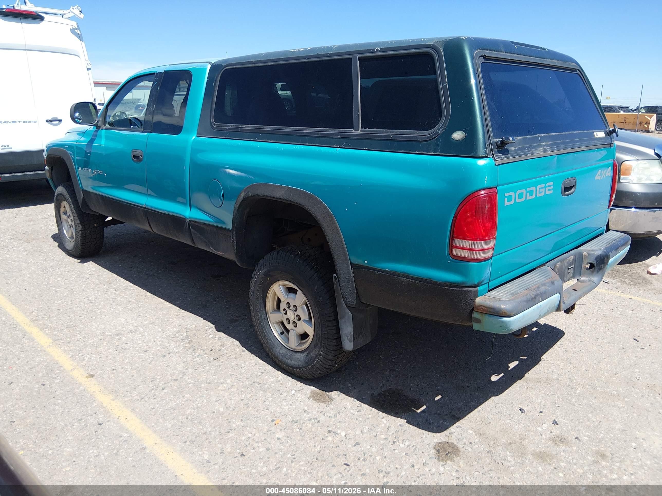 DODGE DAKOTA image 3